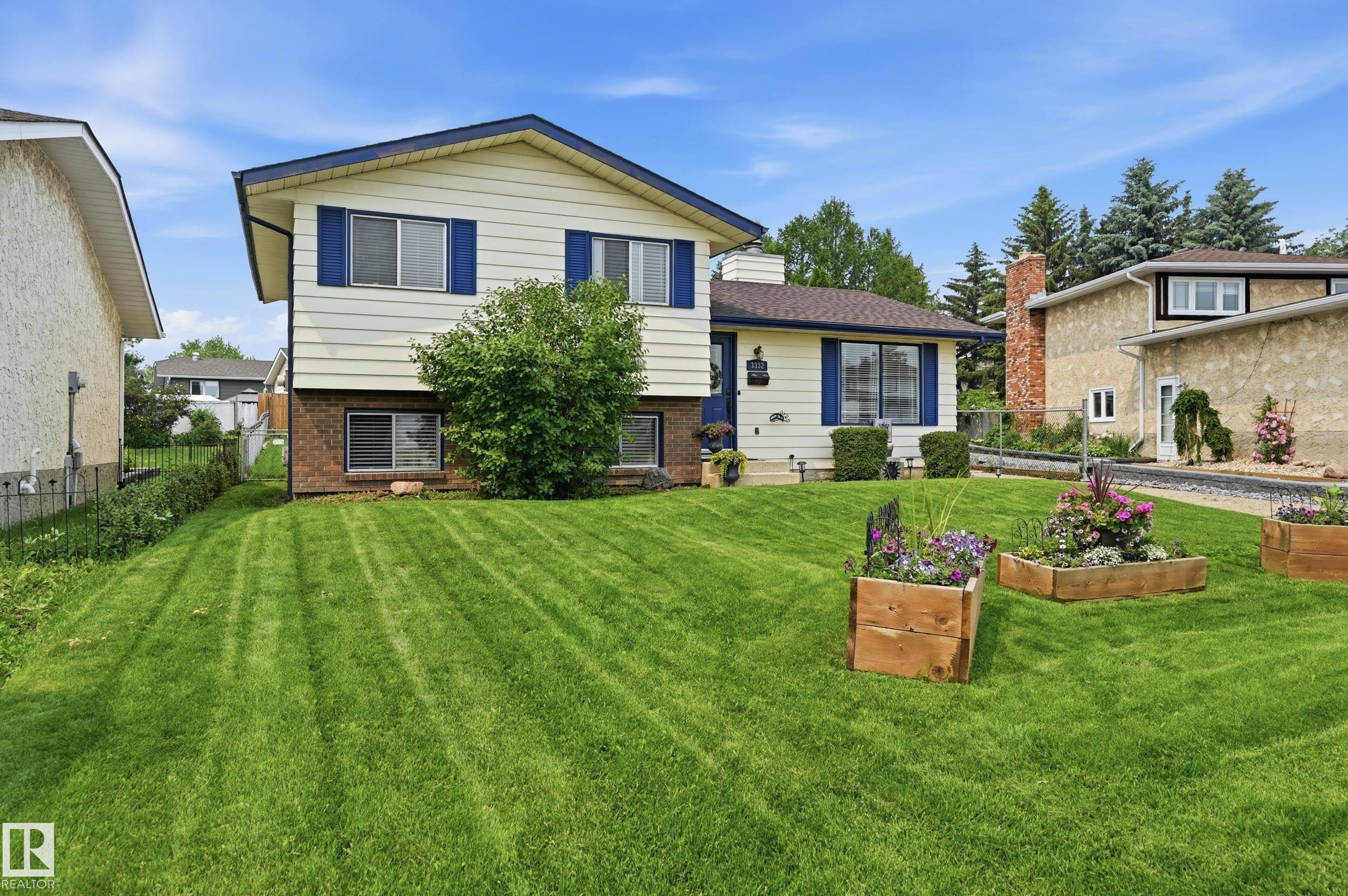 3332 138 Avenue Nw, Edmonton, AB - Outdoor