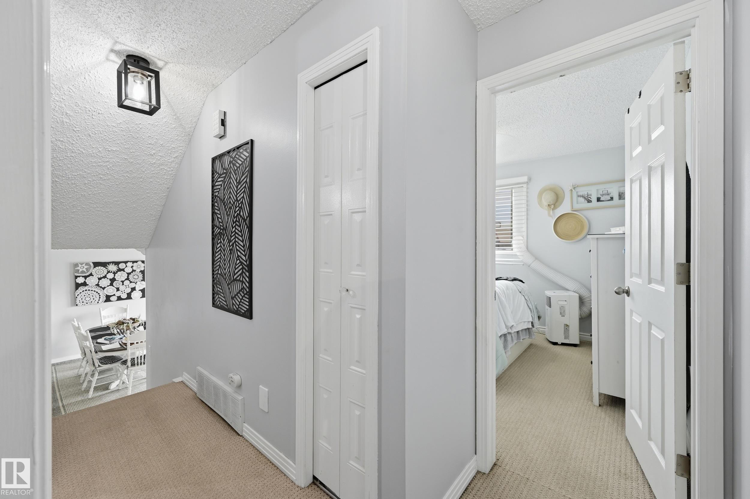 3332 138 Avenue Nw, Edmonton, AB - Indoor Photo Showing Other Room