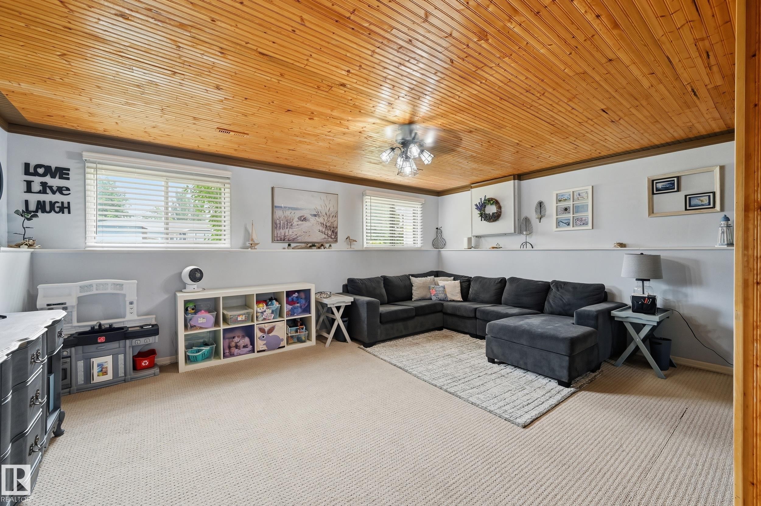 3332 138 Avenue Nw, Edmonton, AB - Indoor