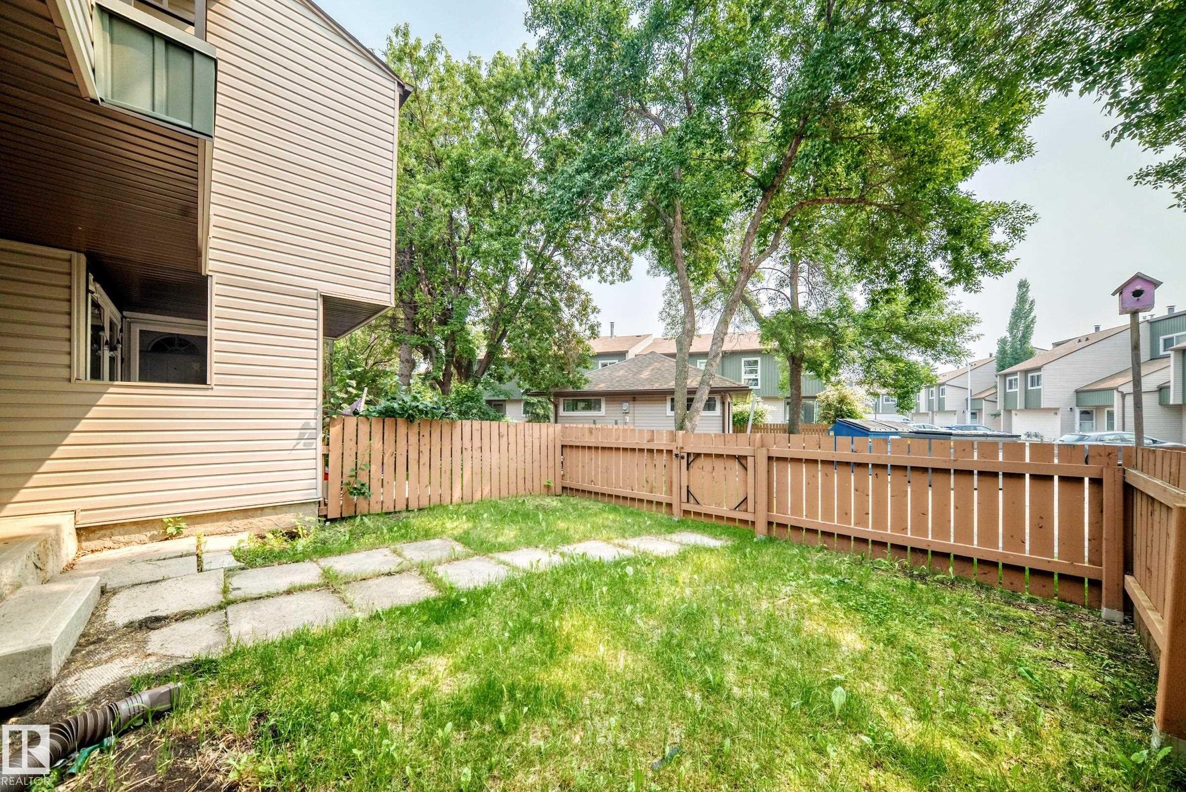 #38 2020 105 St Nw, Edmonton, AB - Outdoor