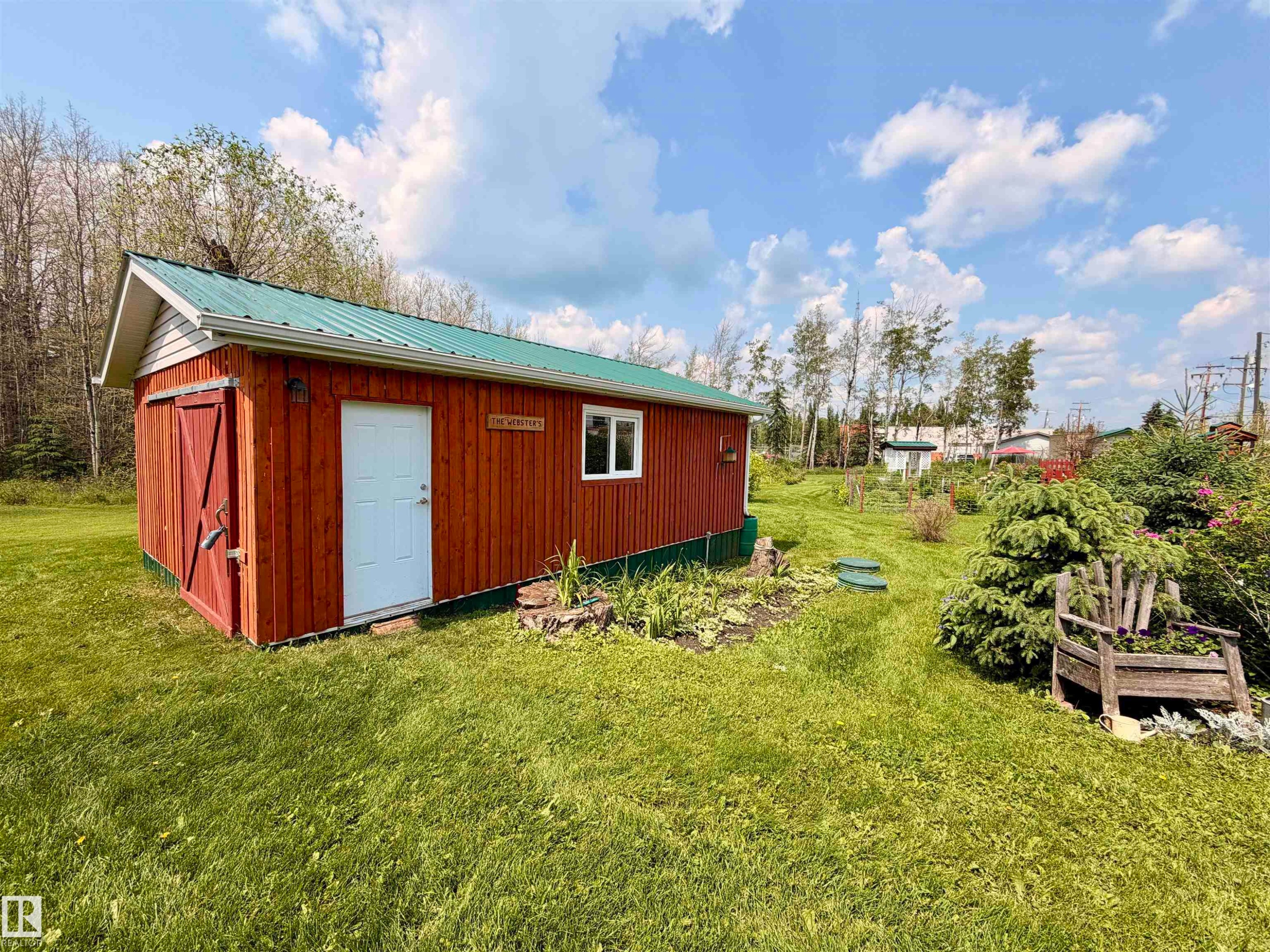 18 x 28 - 5004 50 Avenue, Evansburg, AB