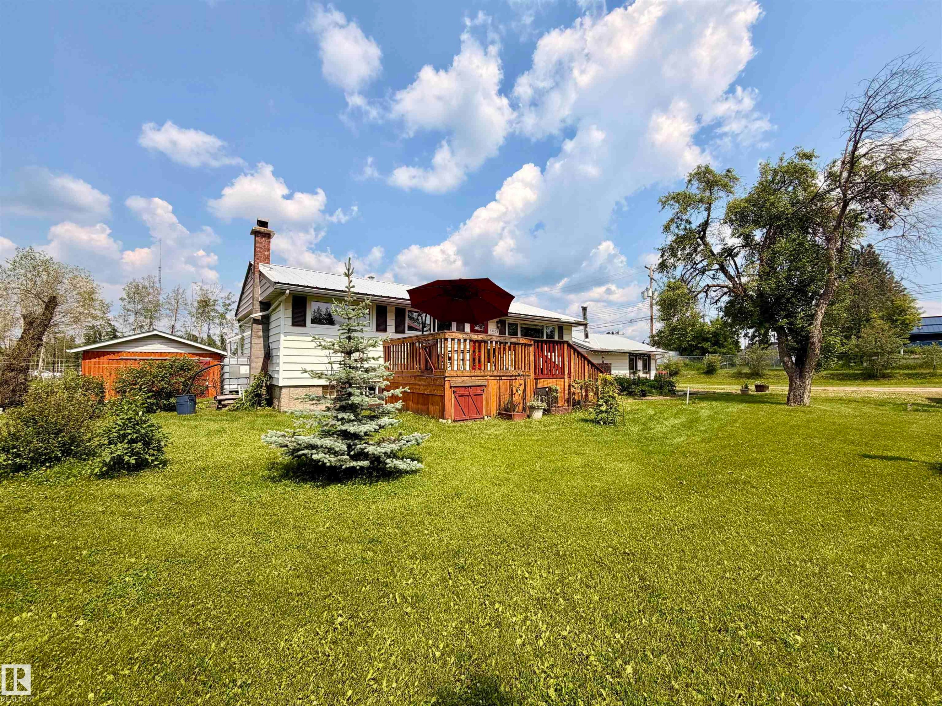 5004 50 Avenue, Evansburg, AB