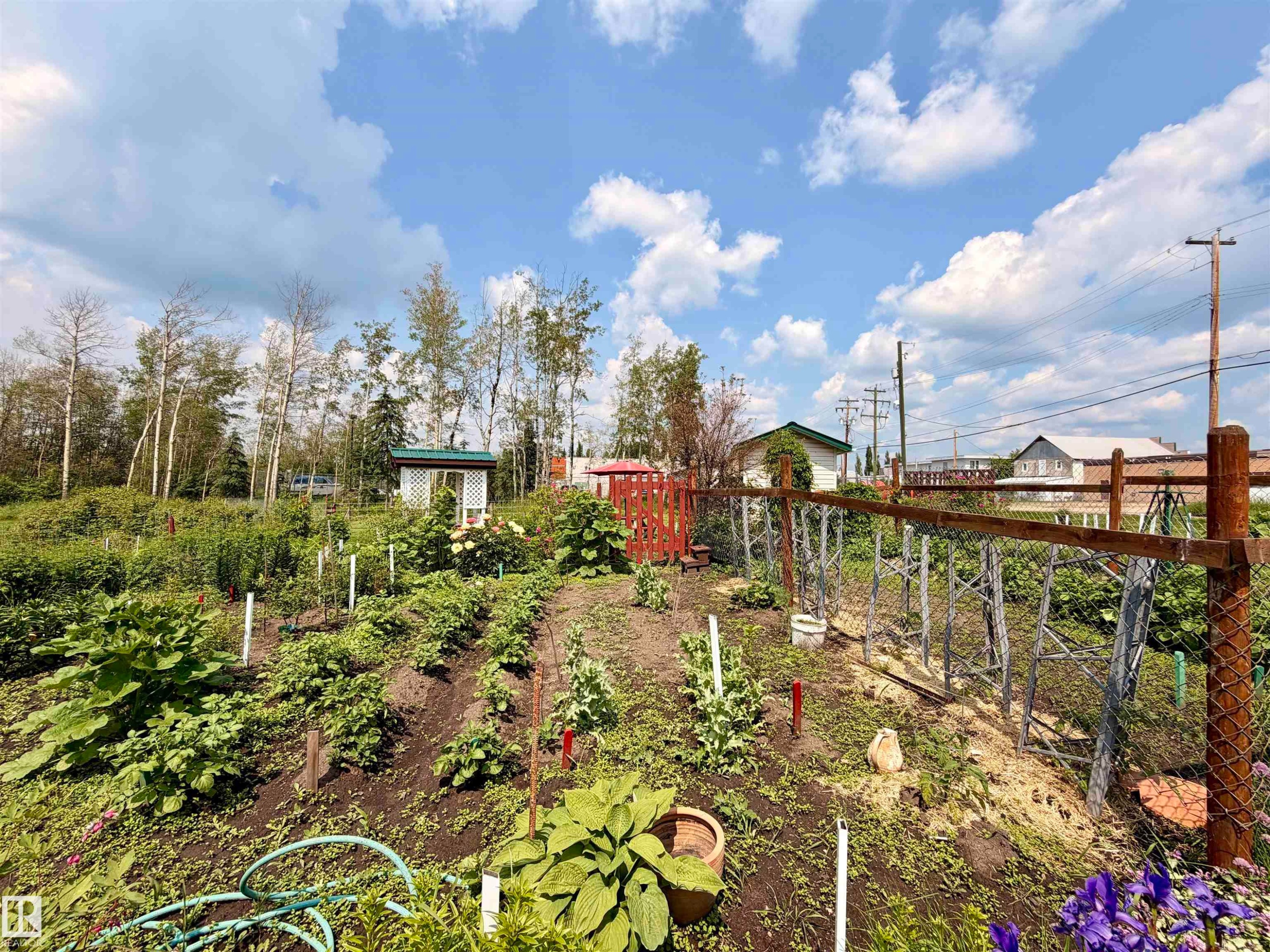 5004 50 Avenue, Evansburg, AB