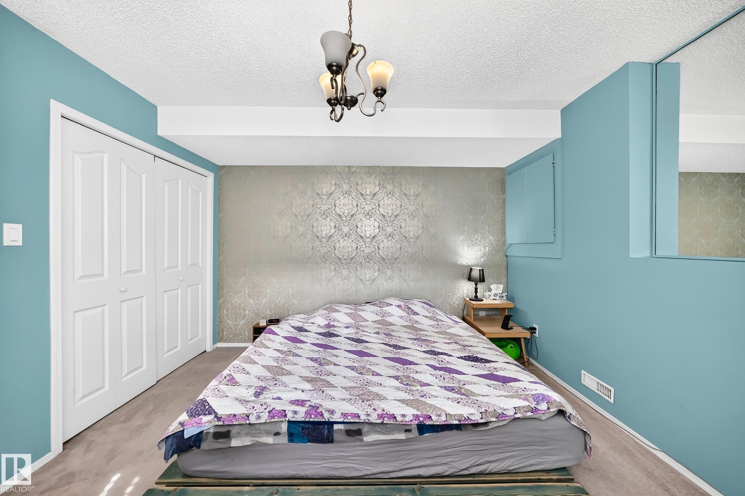 11 Kirkwood Way, Edmonton, AB