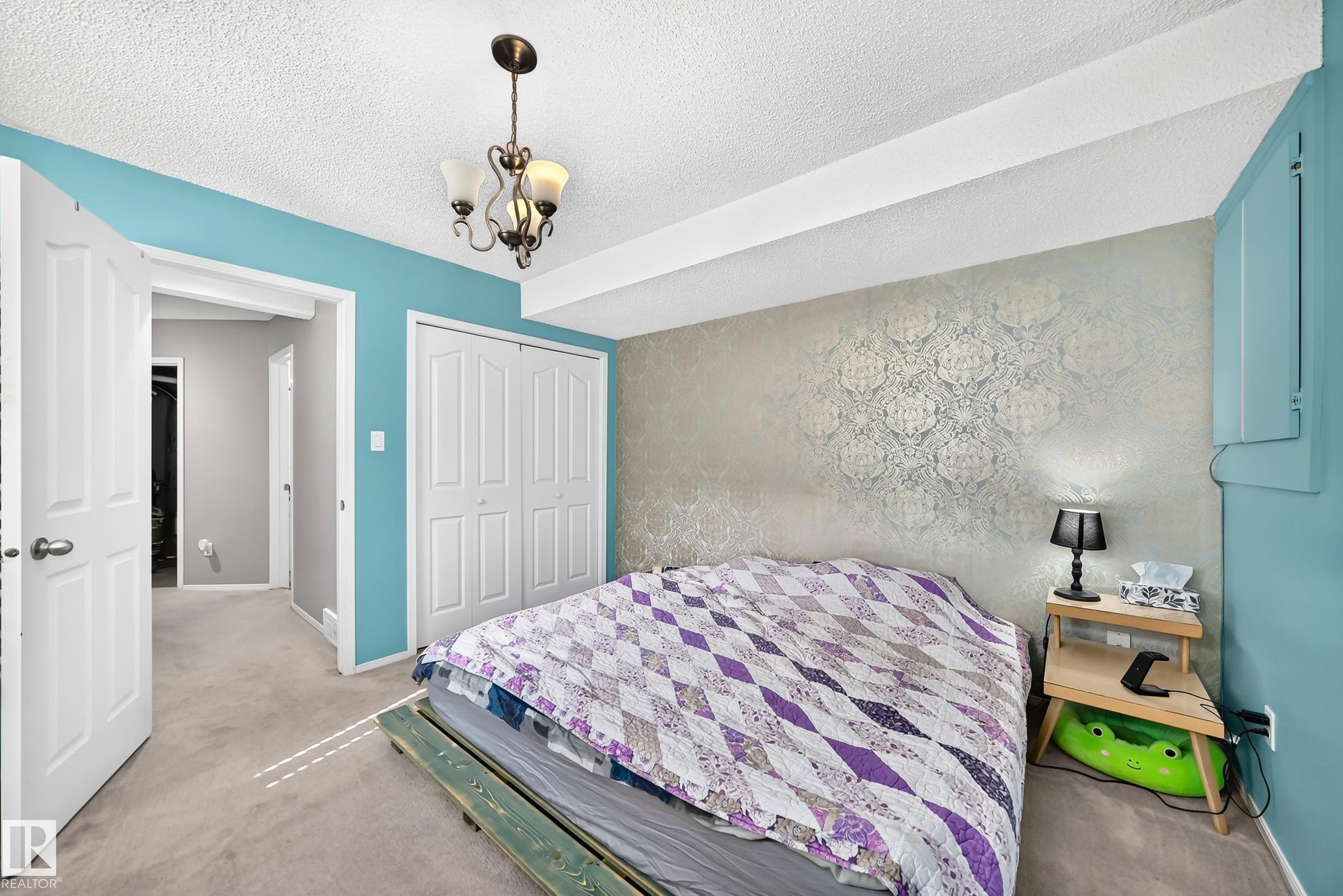 11 Kirkwood Way, Edmonton, AB