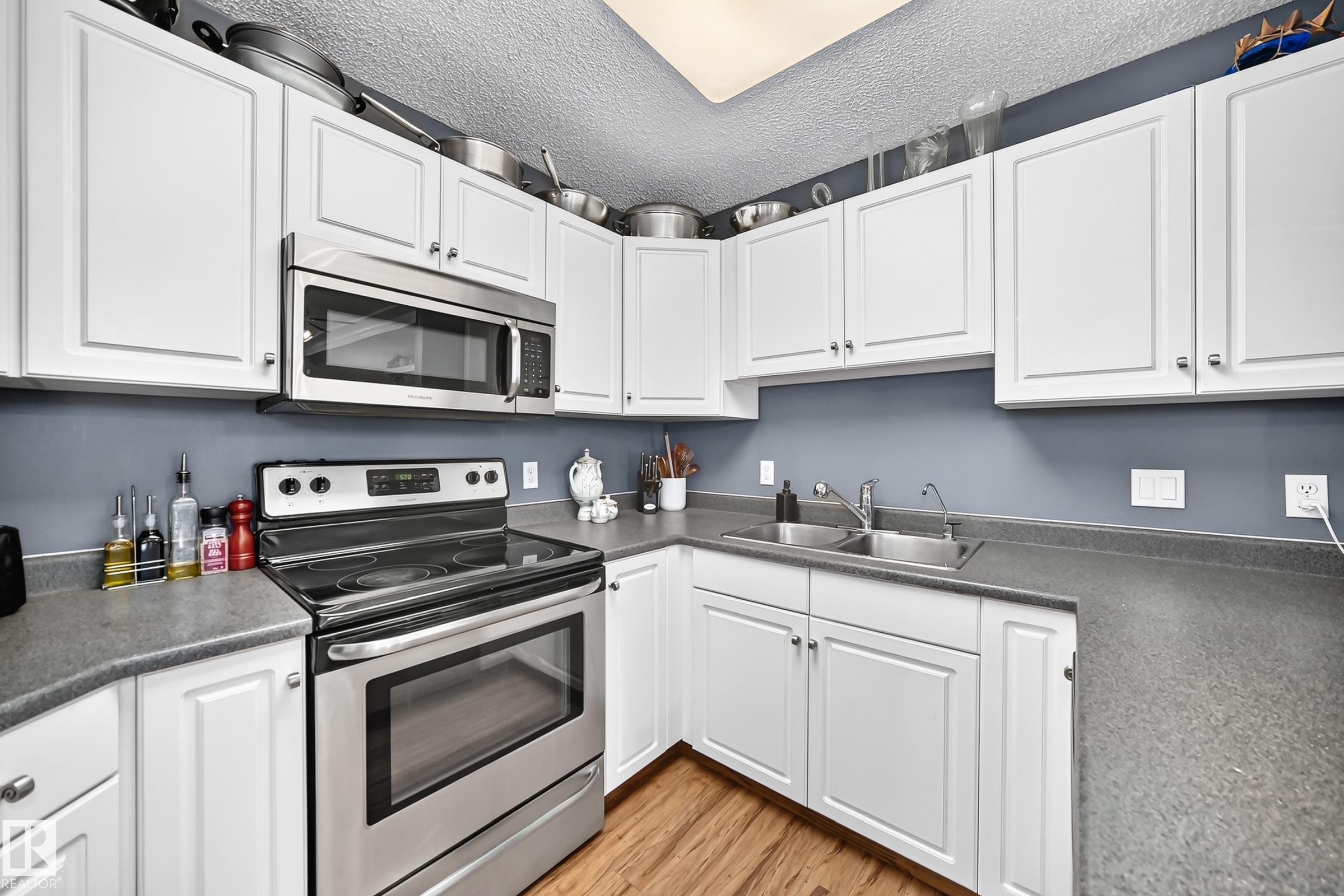 11 Kirkwood Way, Edmonton, AB