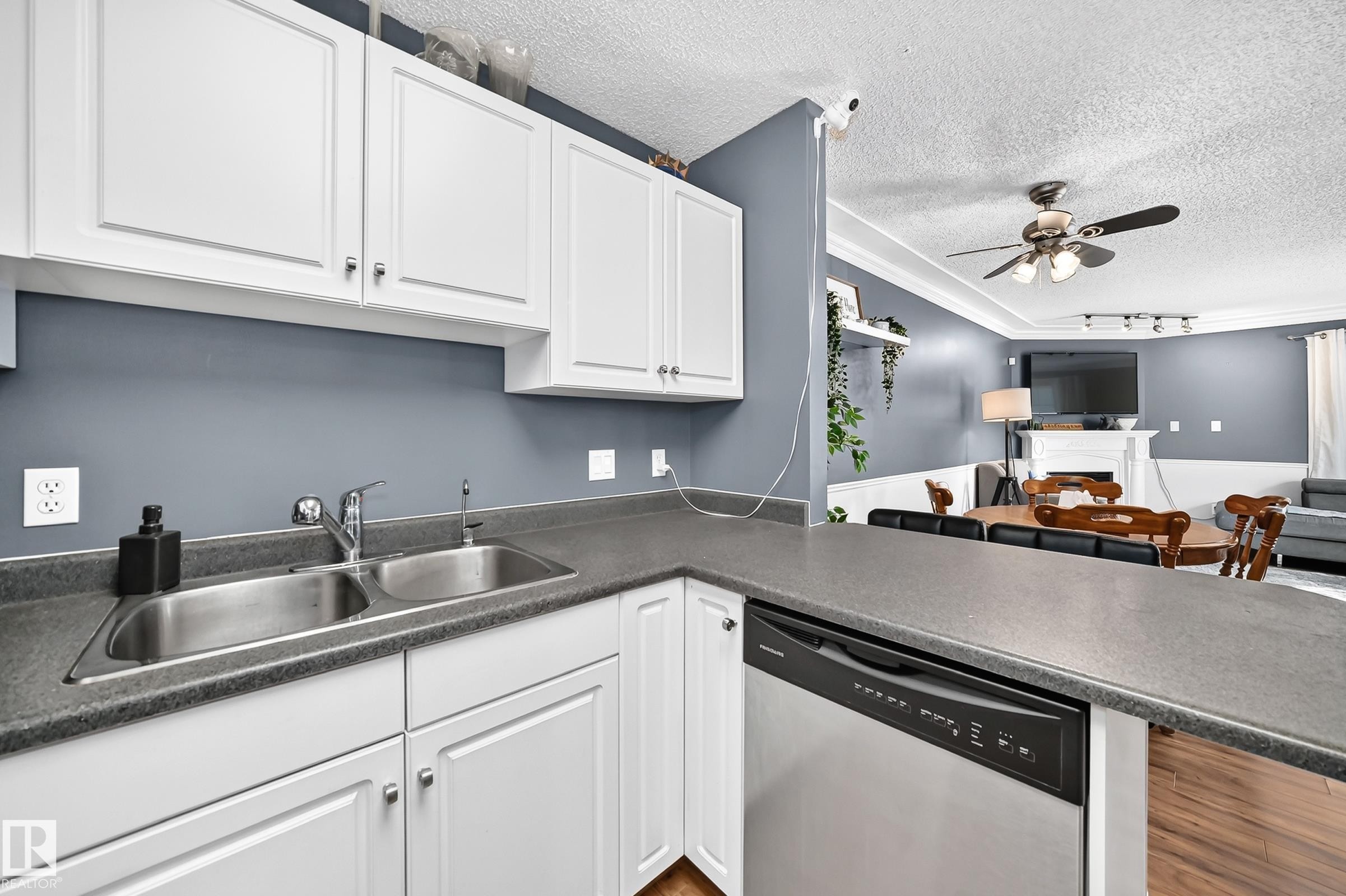 11 Kirkwood Way, Edmonton, AB