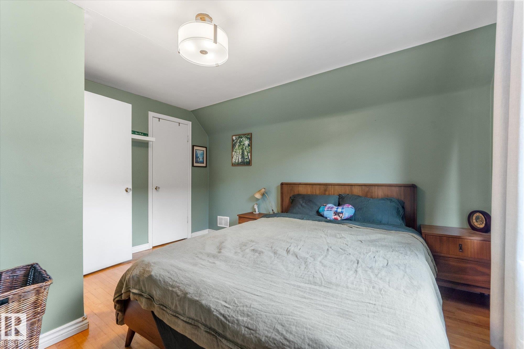 10947 116 Street, Edmonton, AB