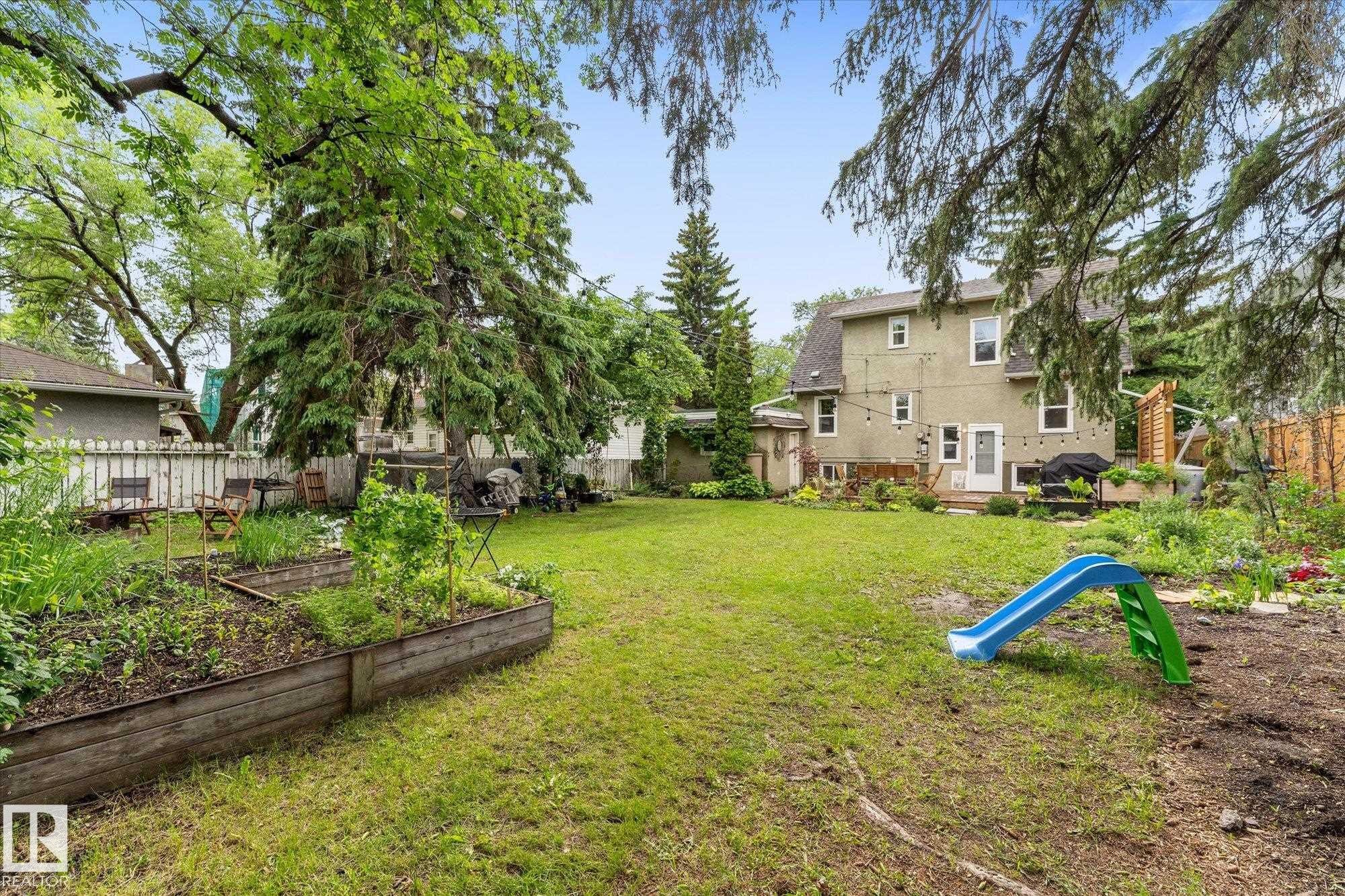 10947 116 Street, Edmonton, AB
