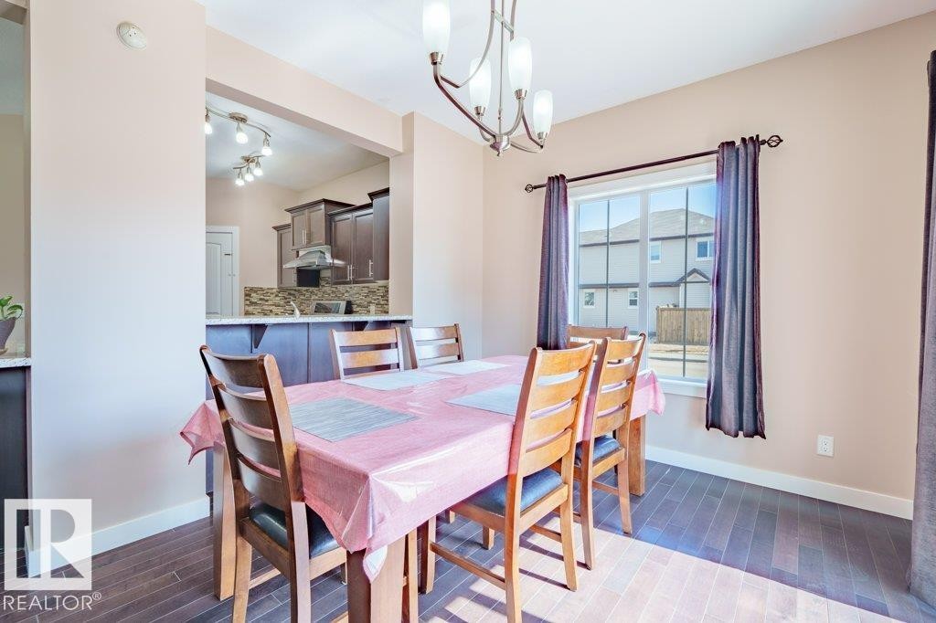 6103 18 Avenue Sw, Edmonton, AB - Indoor Photo Showing Dining Room
