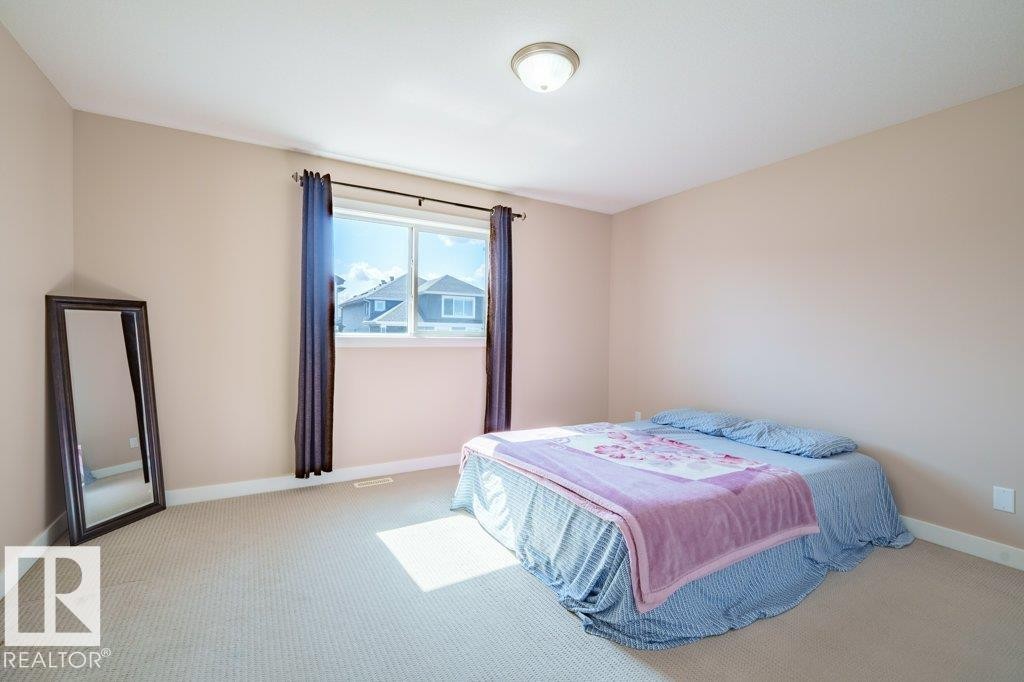 6103 18 Avenue Sw, Edmonton, AB - Indoor Photo Showing Bedroom