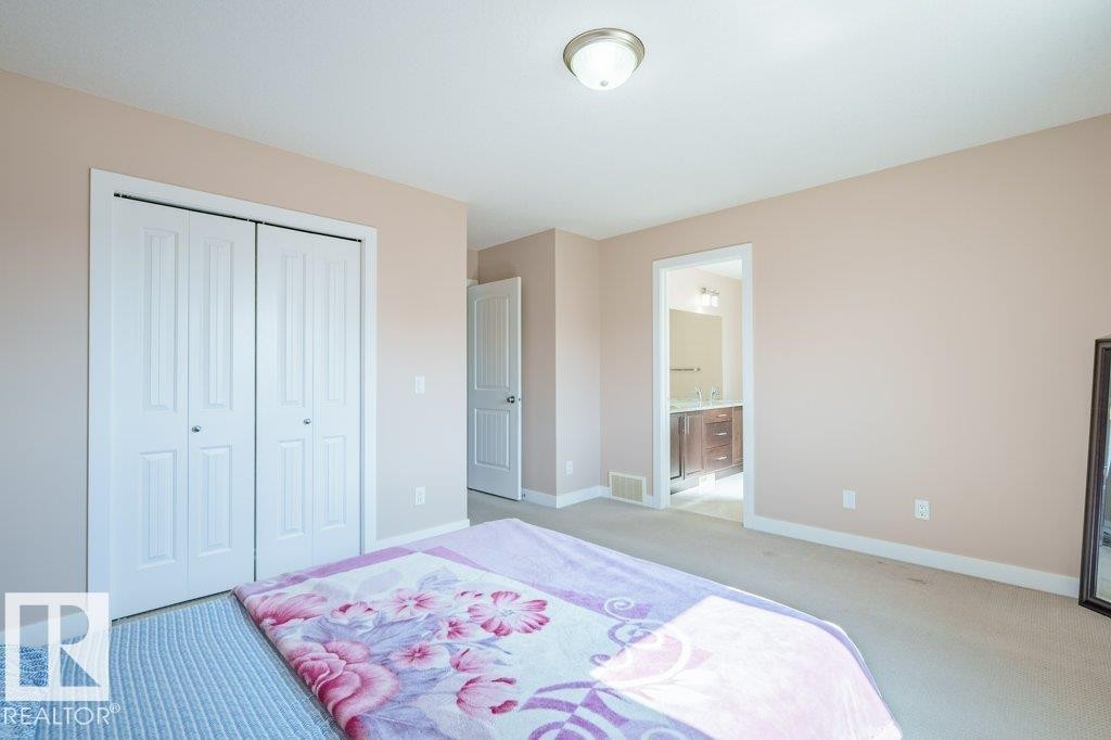 6103 18 Avenue Sw, Edmonton, AB - Indoor Photo Showing Bedroom
