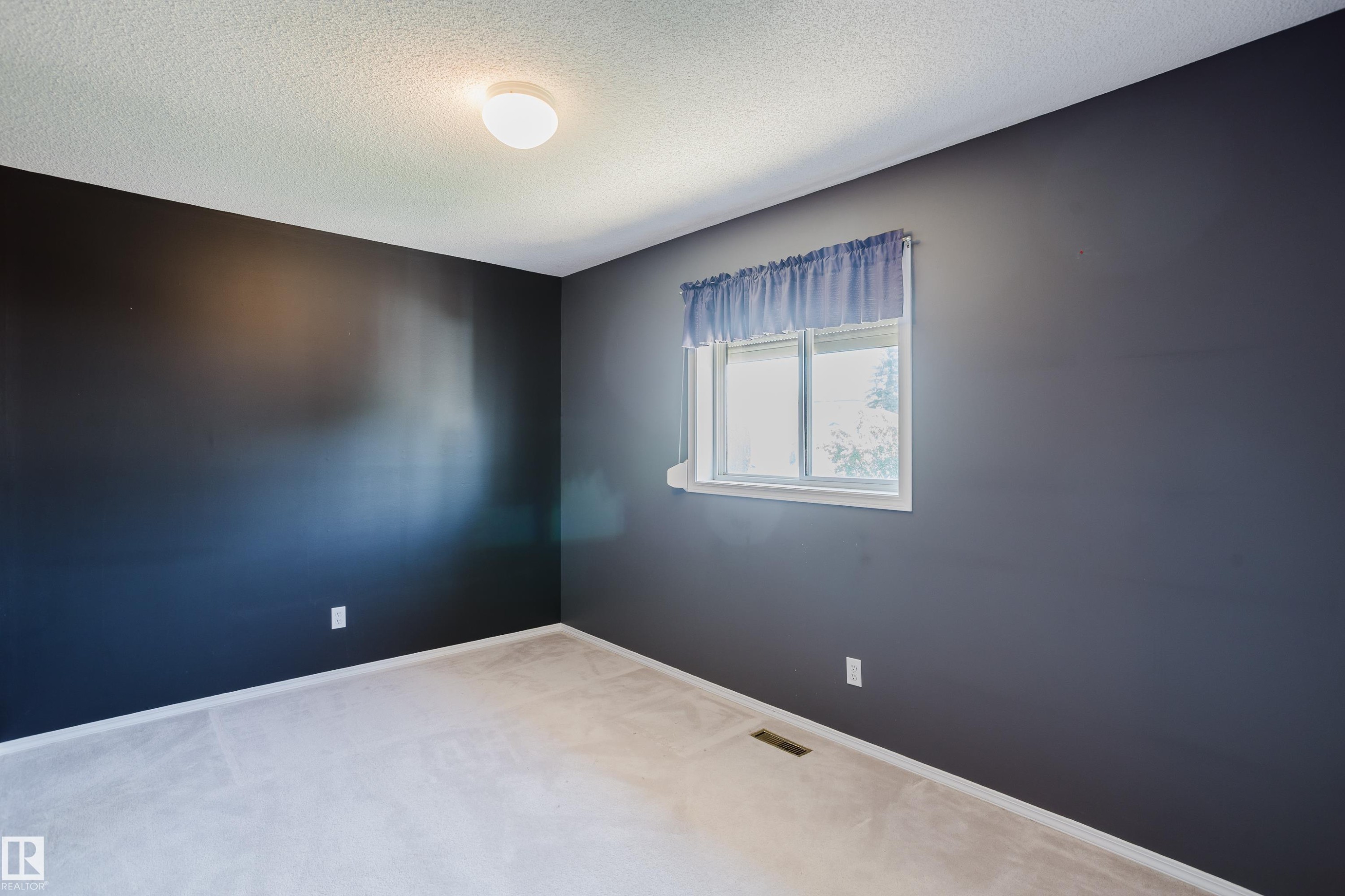 4203 12 Avenue, Edmonton, AB