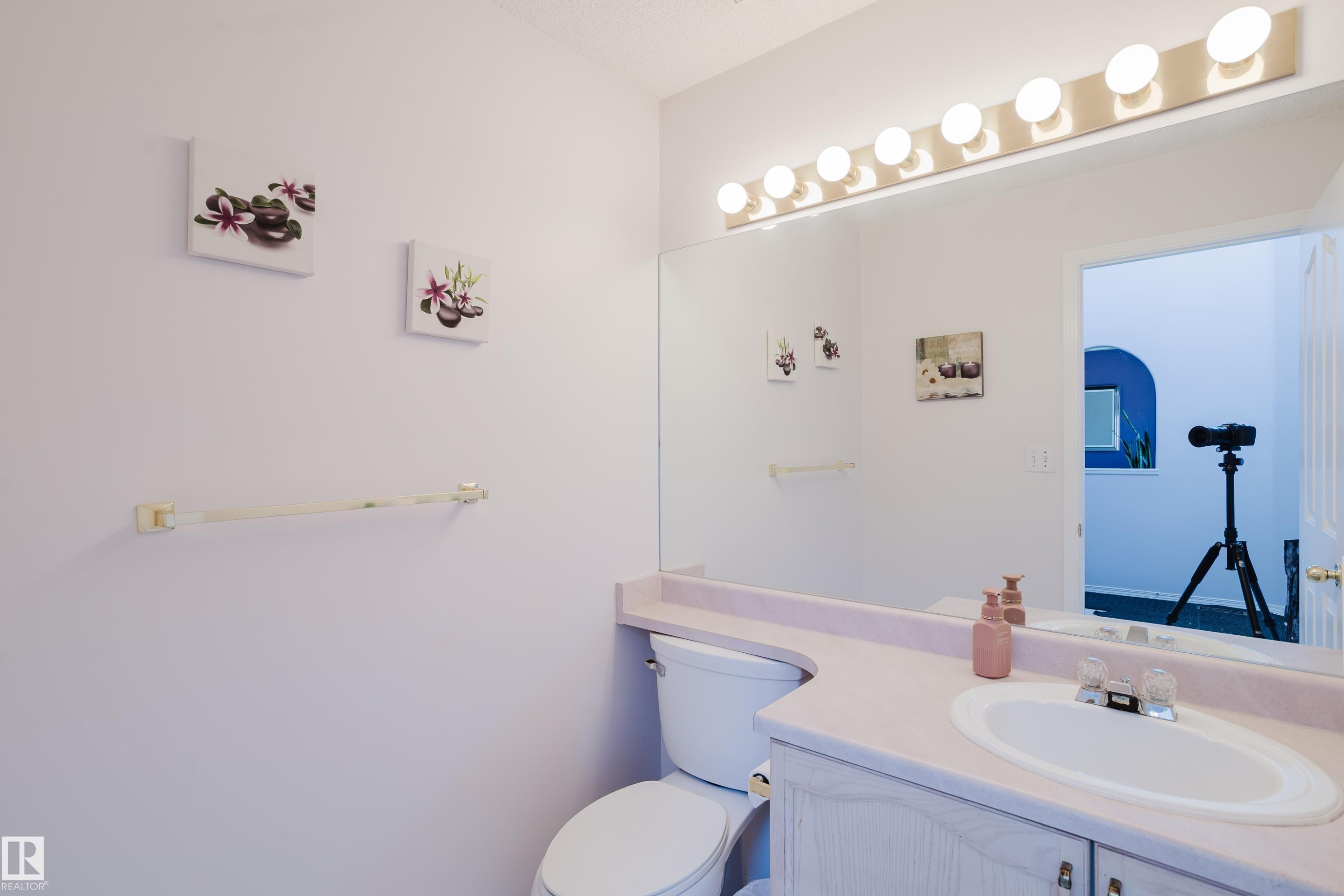 4203 12 Avenue, Edmonton, AB