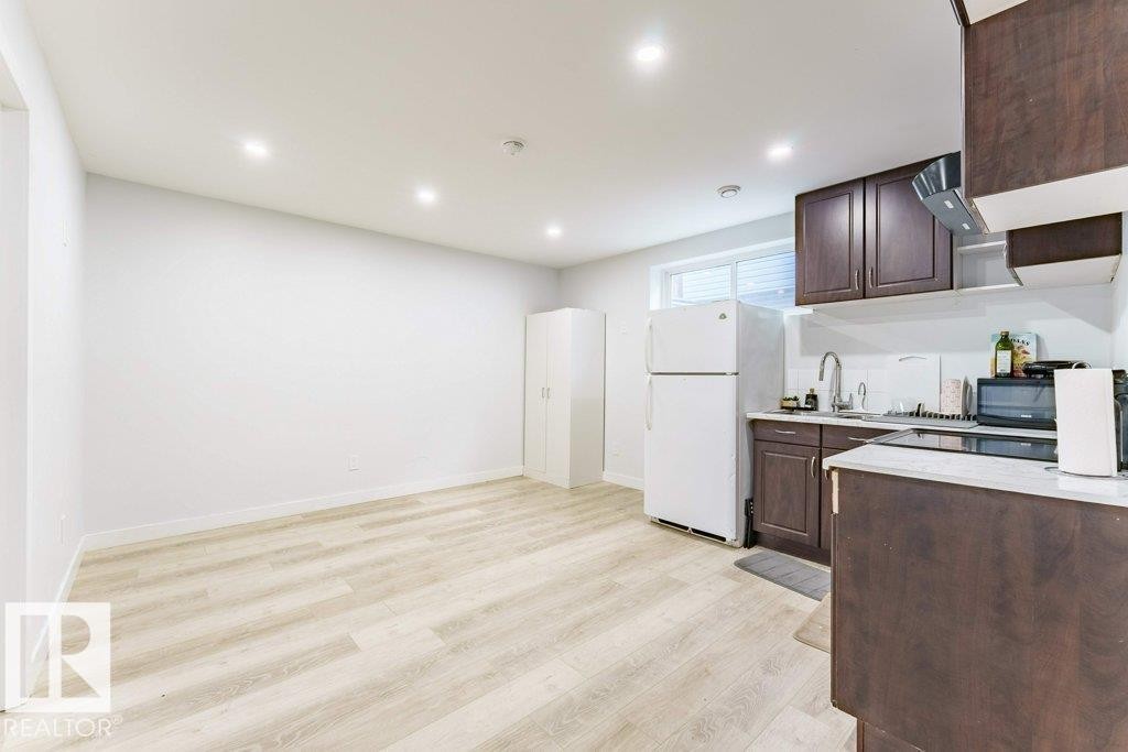 5624 19 Avenue Sw, Edmonton, AB - Indoor