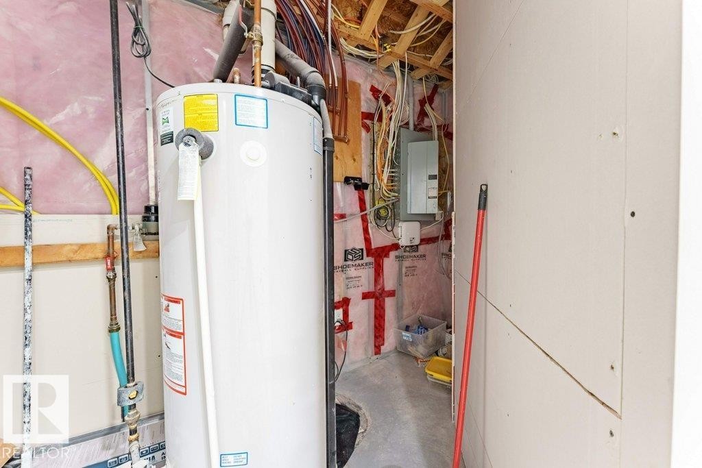 5624 19 Avenue Sw, Edmonton, AB - Indoor Photo Showing Basement