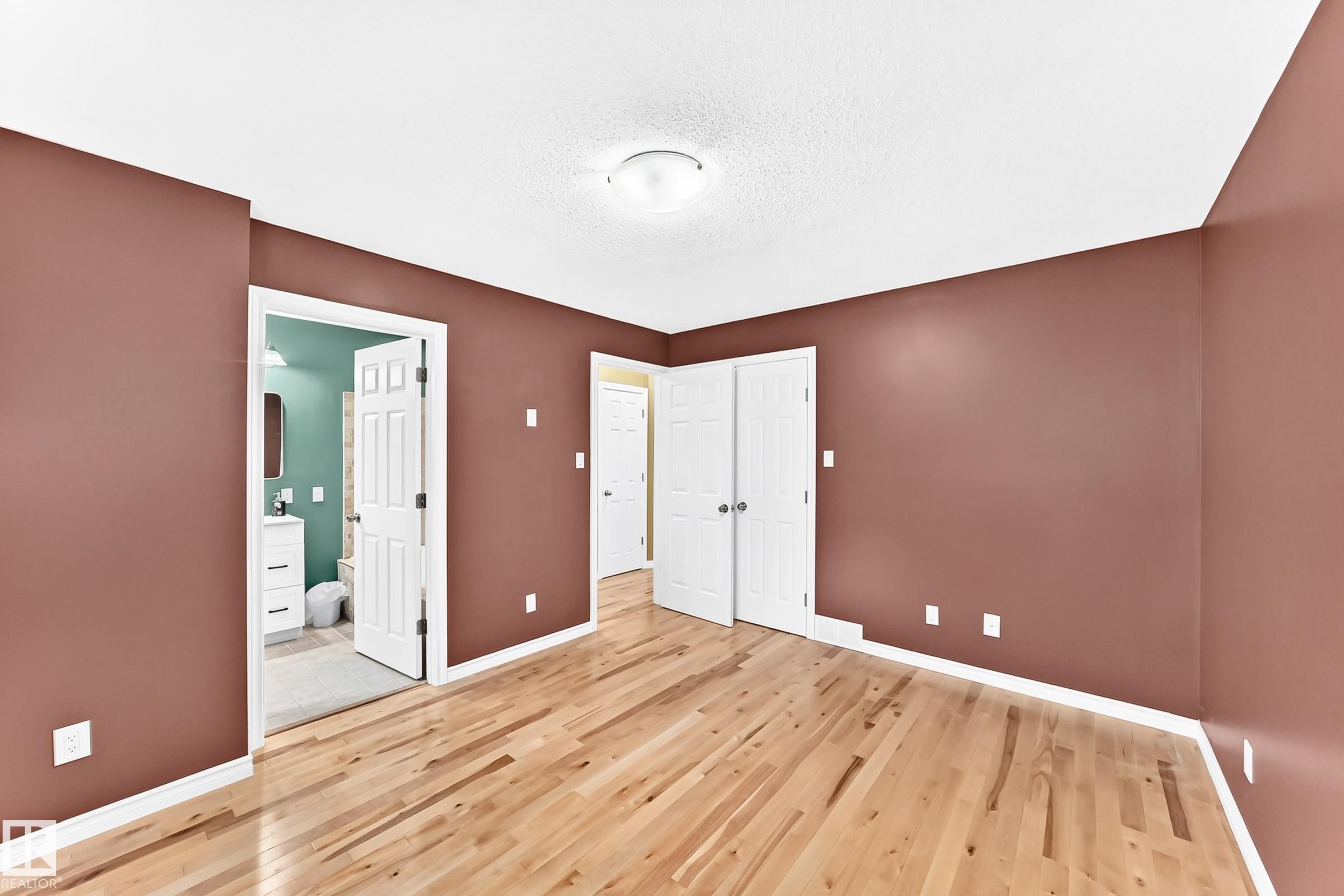 Hardwood flooring throughout - 1763 48A Street, Edmonton, AB