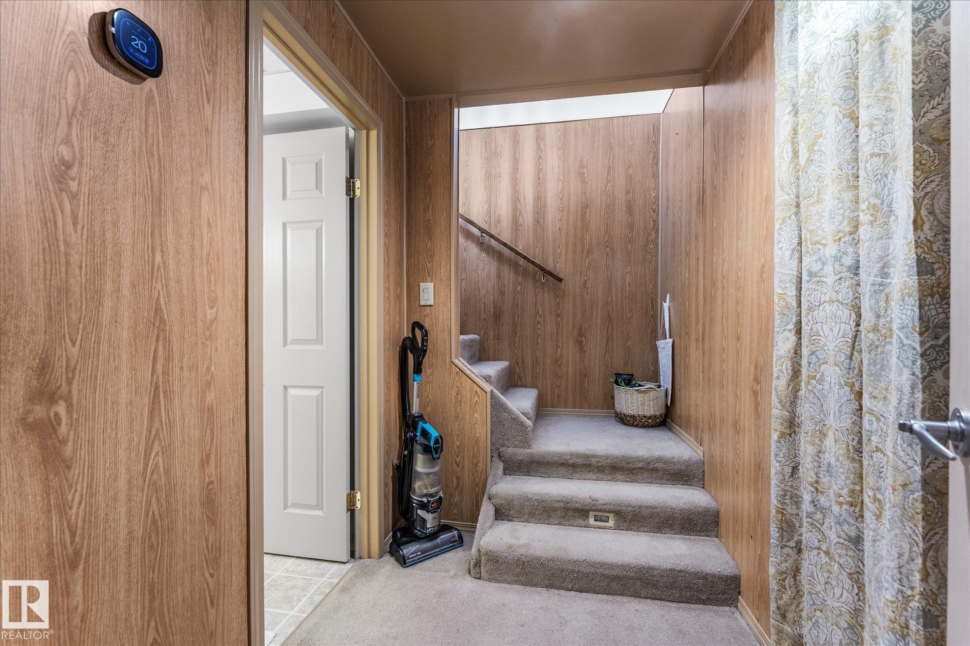 15612 83 Avenue, Edmonton, AB