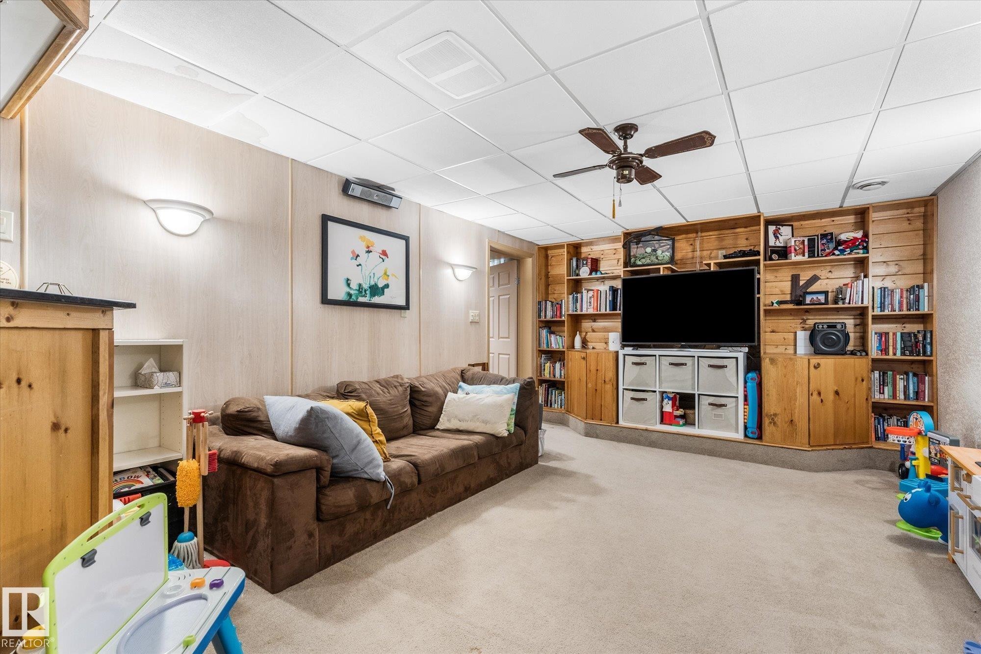 15612 83 Avenue, Edmonton, AB