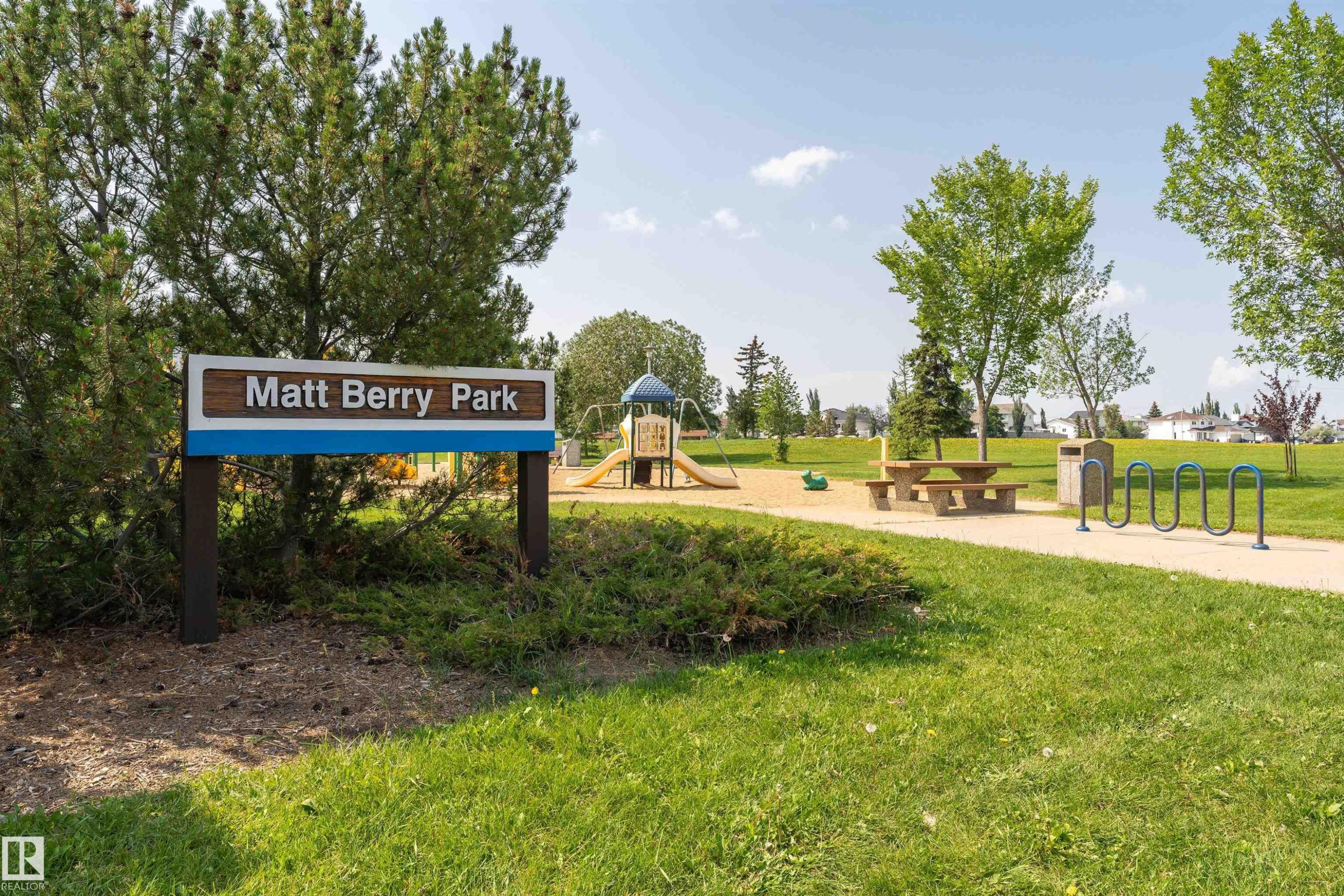 #406 16235 51 St Nw, Edmonton, AB - Outdoor