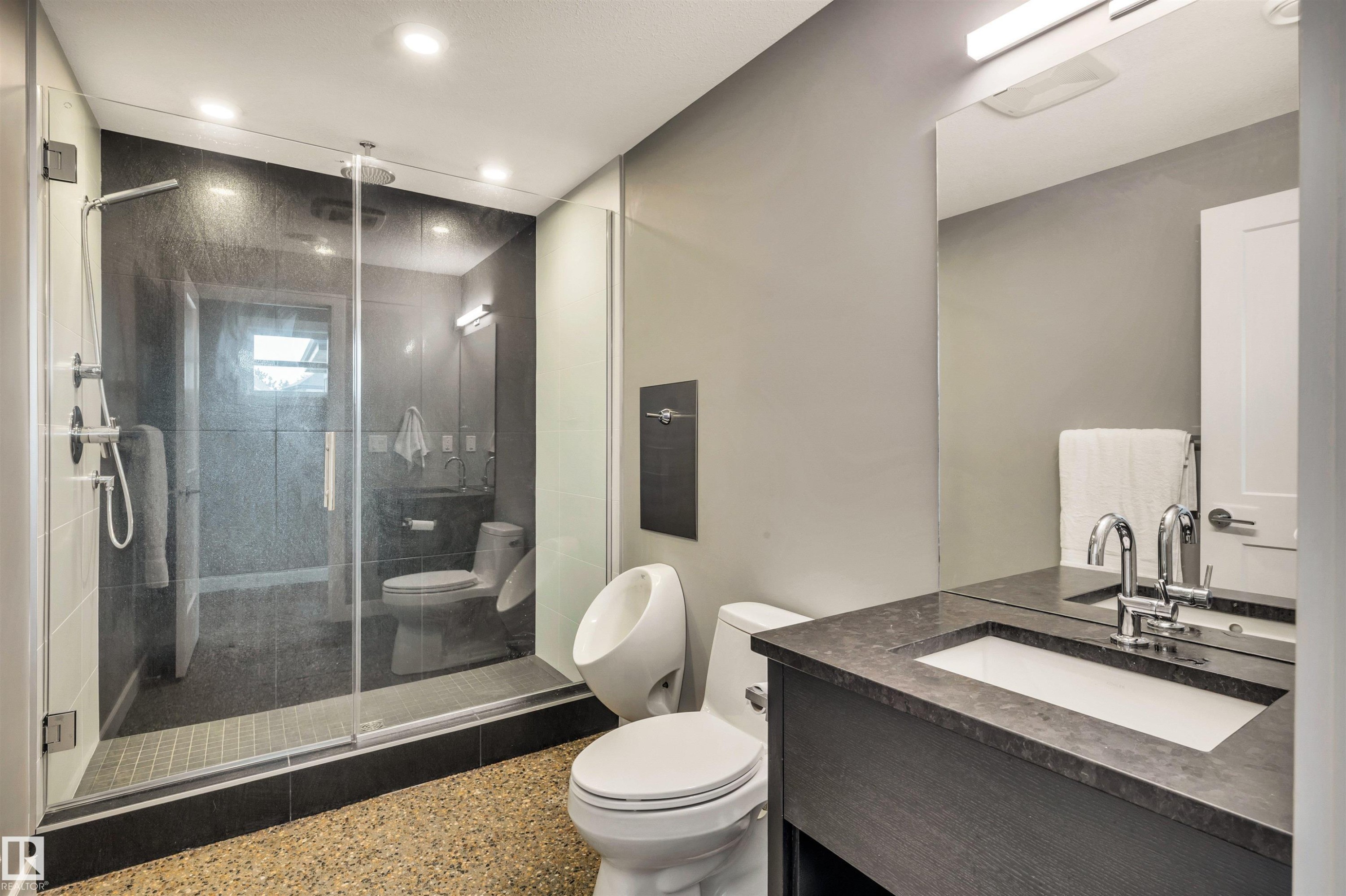 5530 Chegwin Point(E), Edmonton, AB