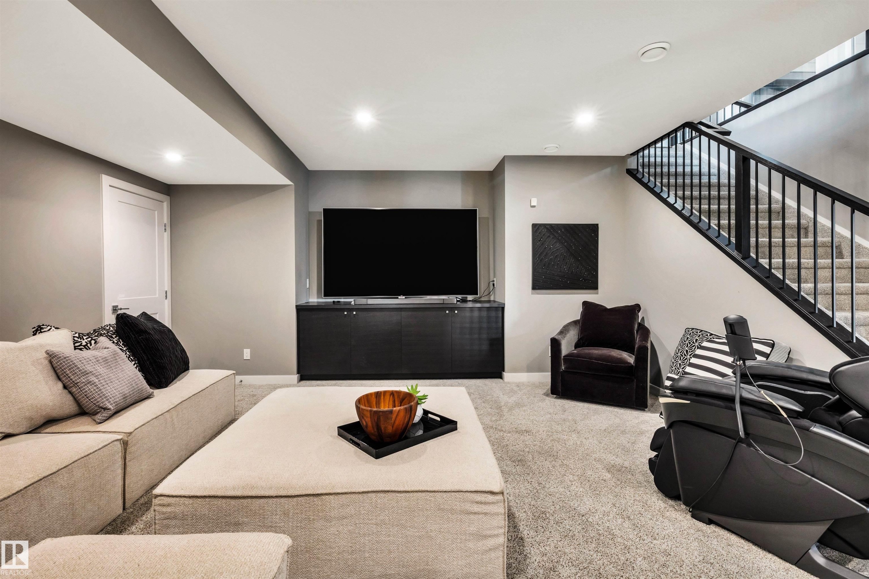 5530 Chegwin Point(E), Edmonton, AB