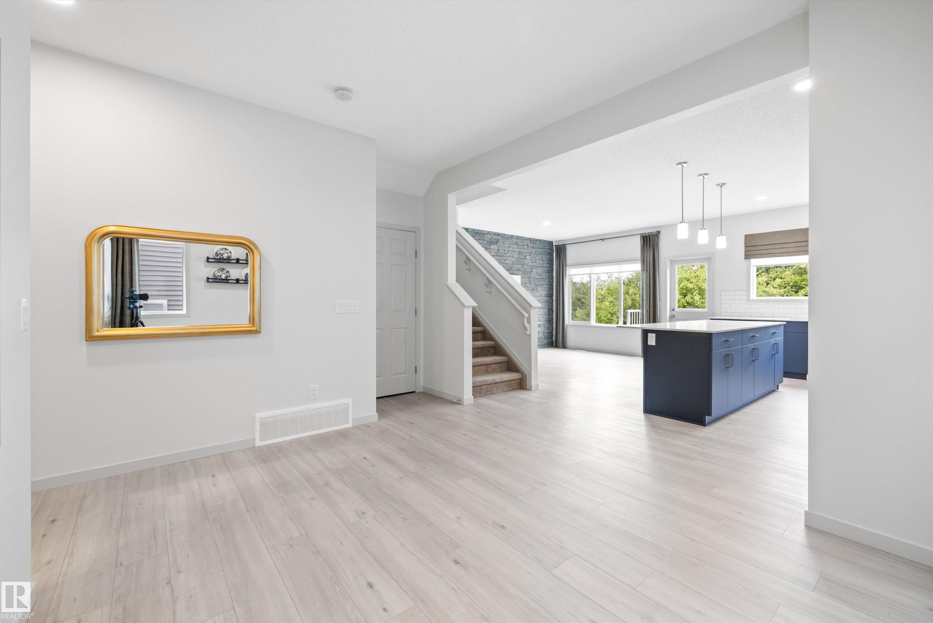 17431 7 Street, Edmonton, AB
