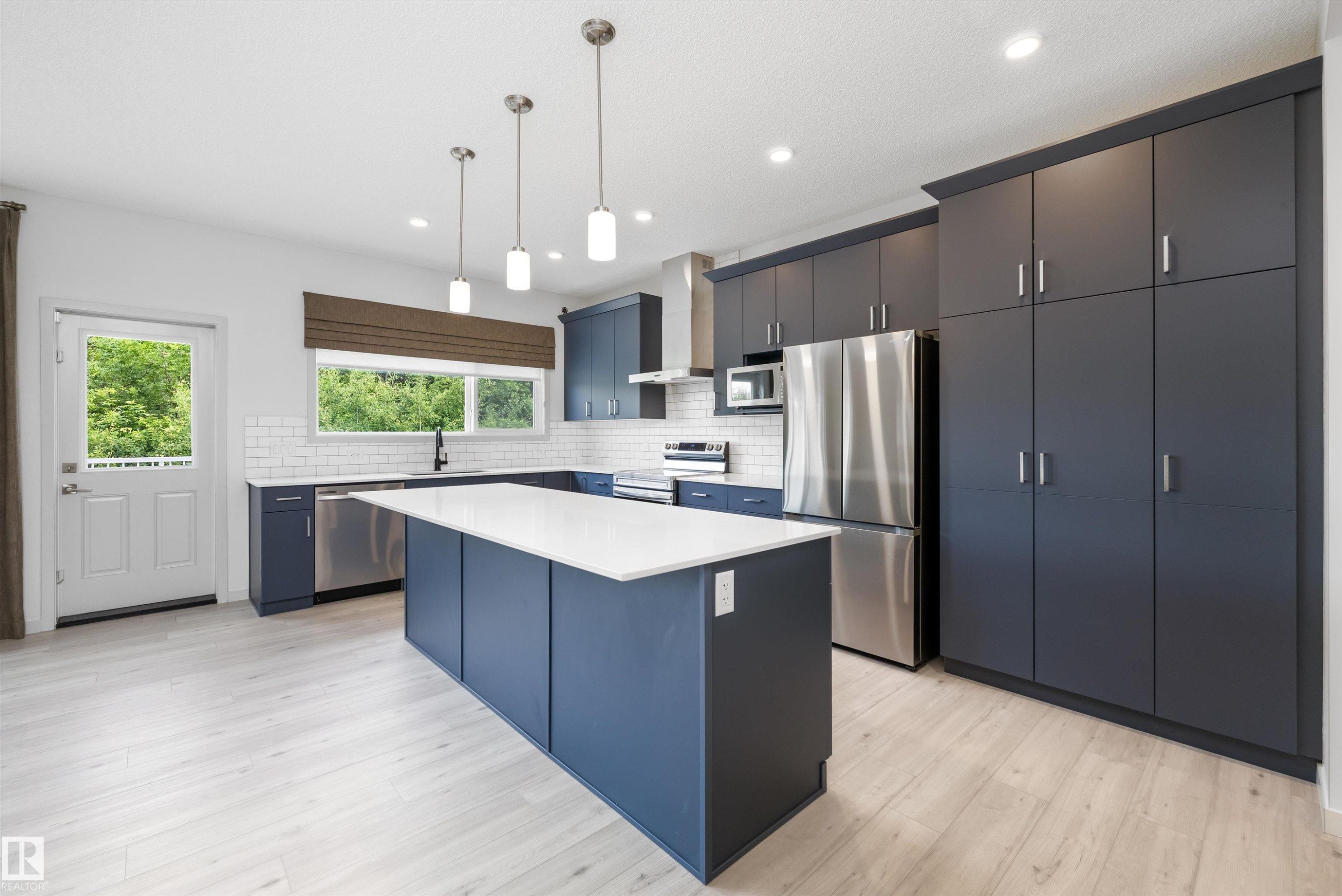 17431 7 Street, Edmonton, AB
