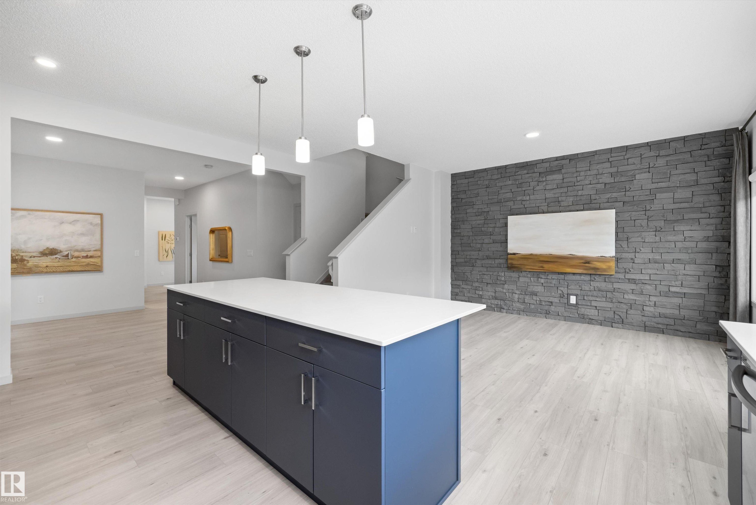 17431 7 Street, Edmonton, AB