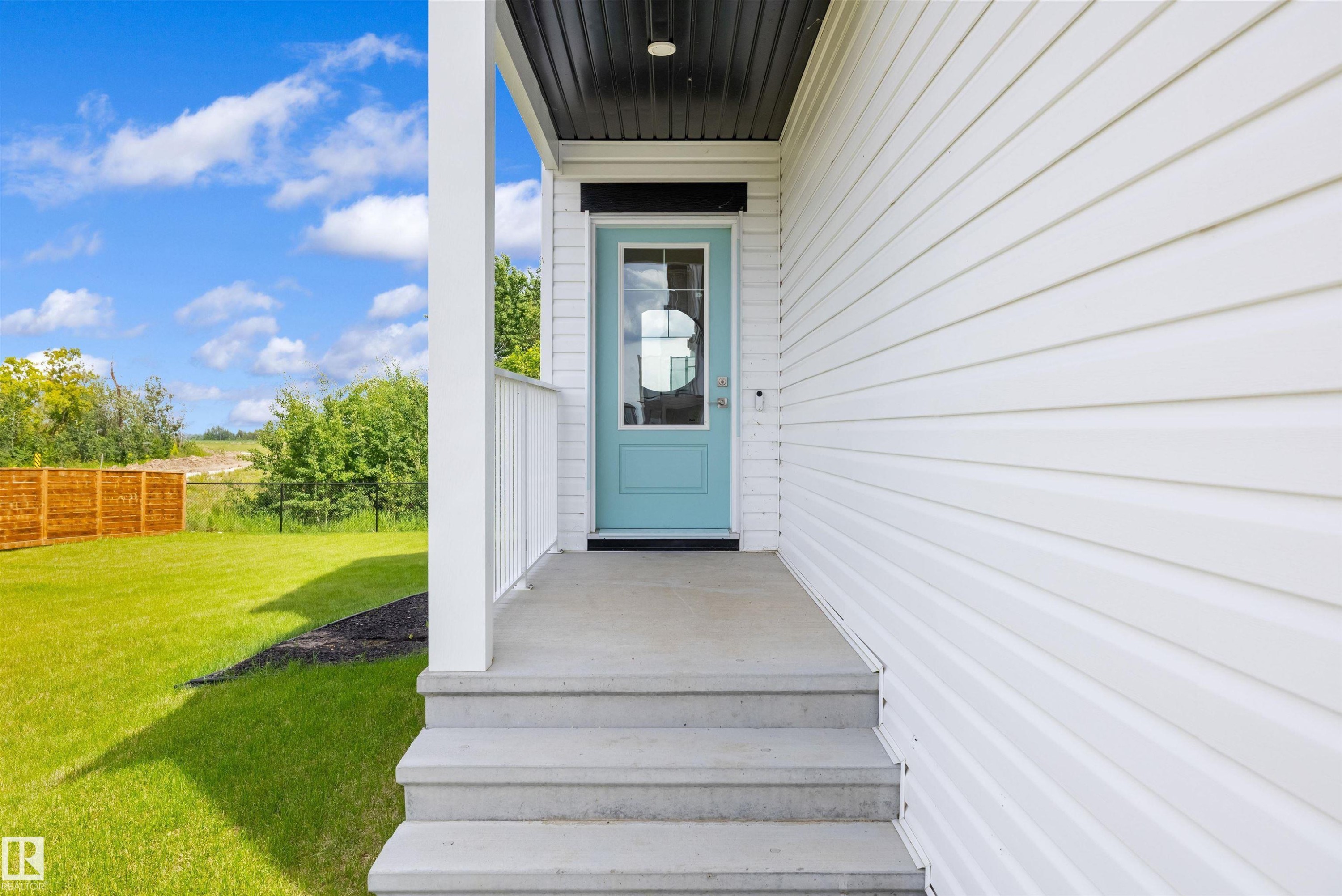 17431 7 Street, Edmonton, AB