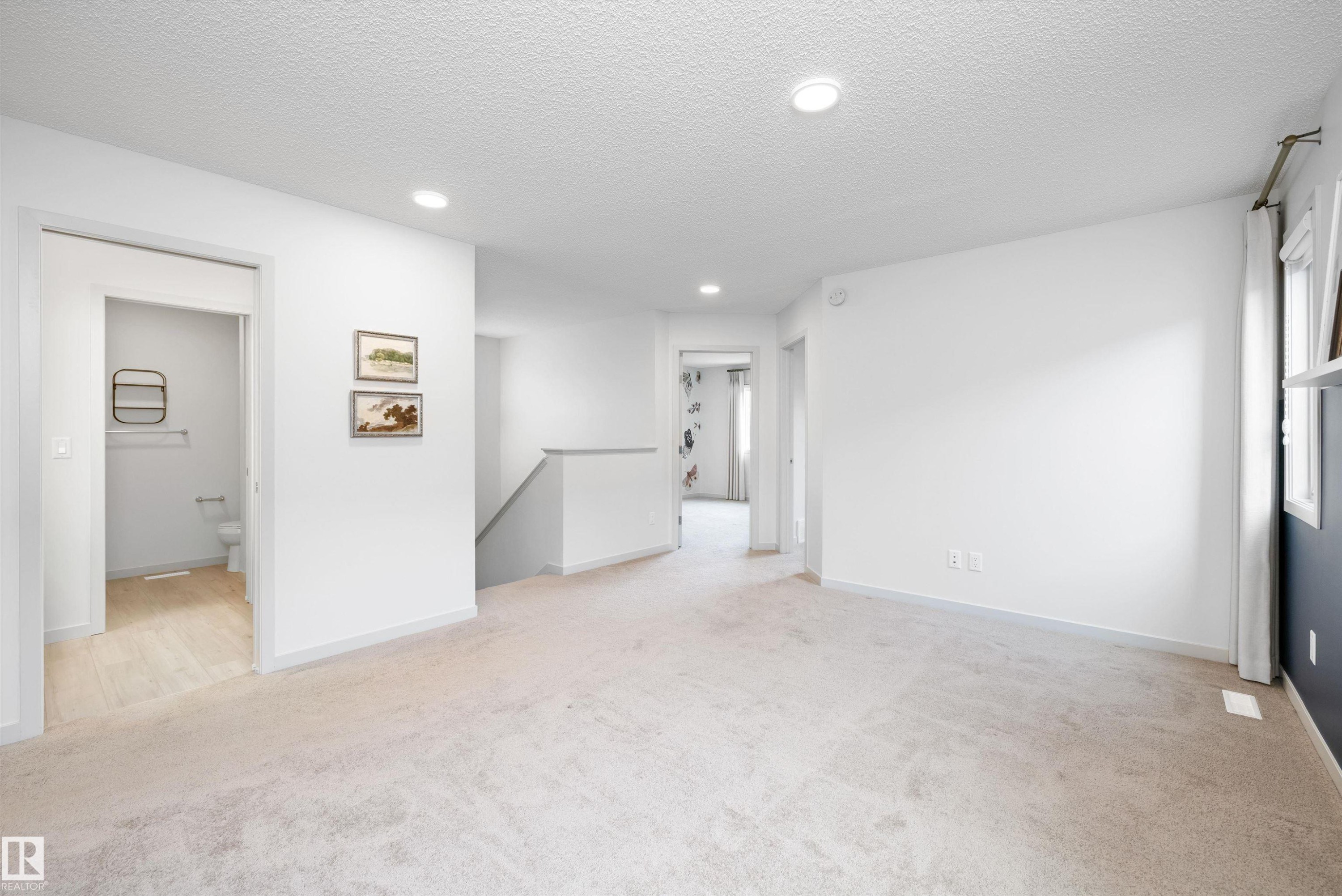 17431 7 Street, Edmonton, AB