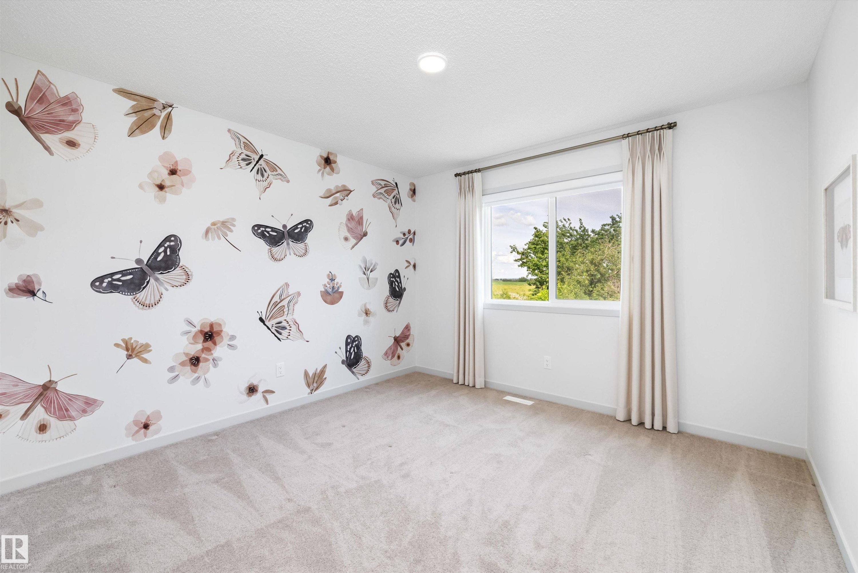 17431 7 Street, Edmonton, AB