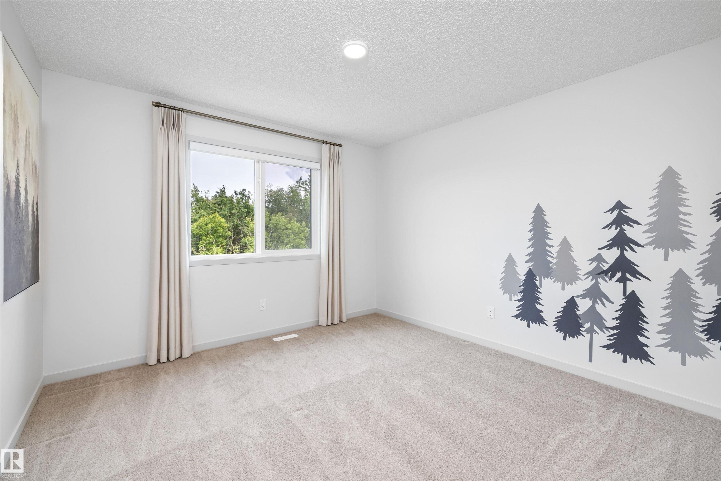 17431 7 Street, Edmonton, AB