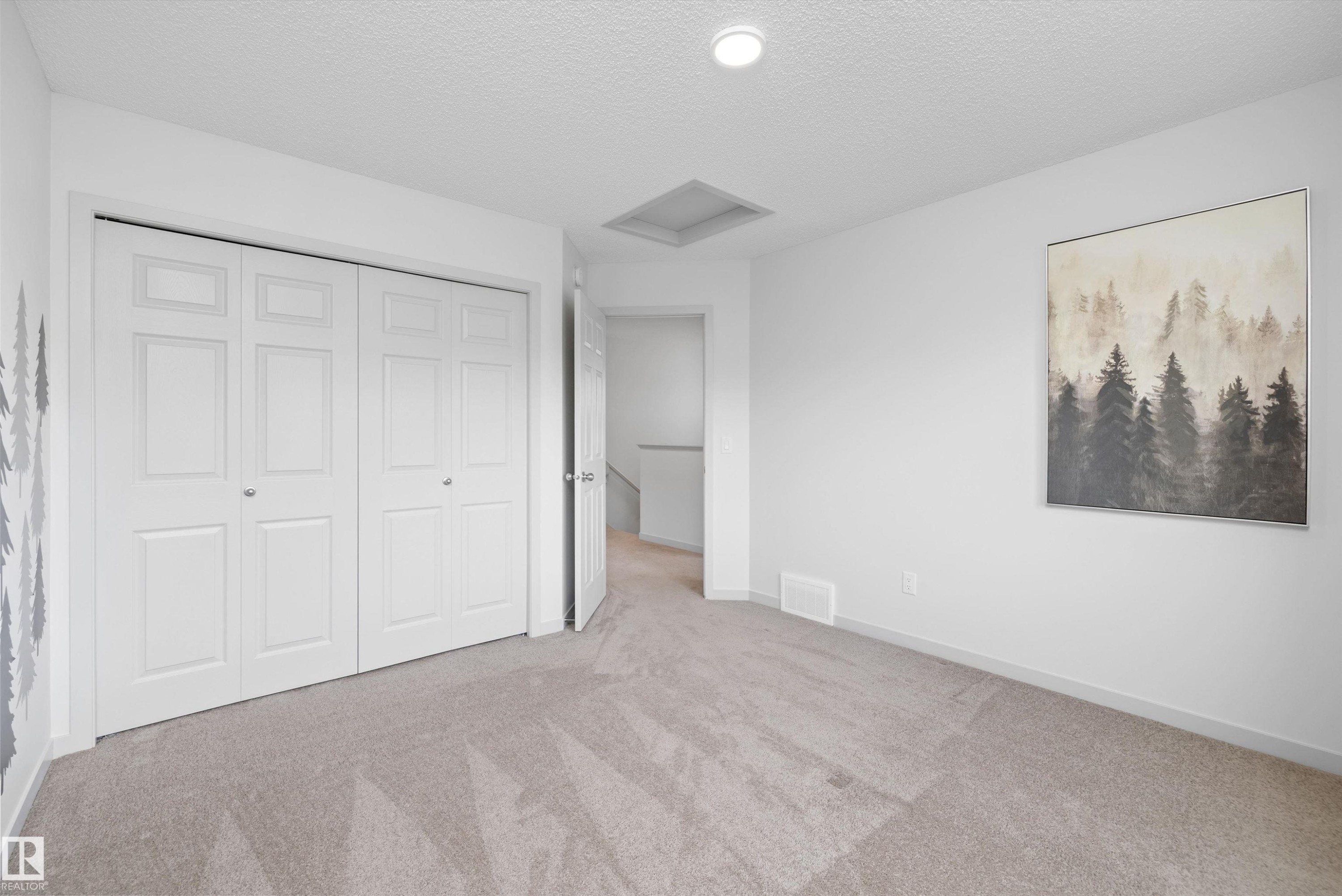 17431 7 Street, Edmonton, AB