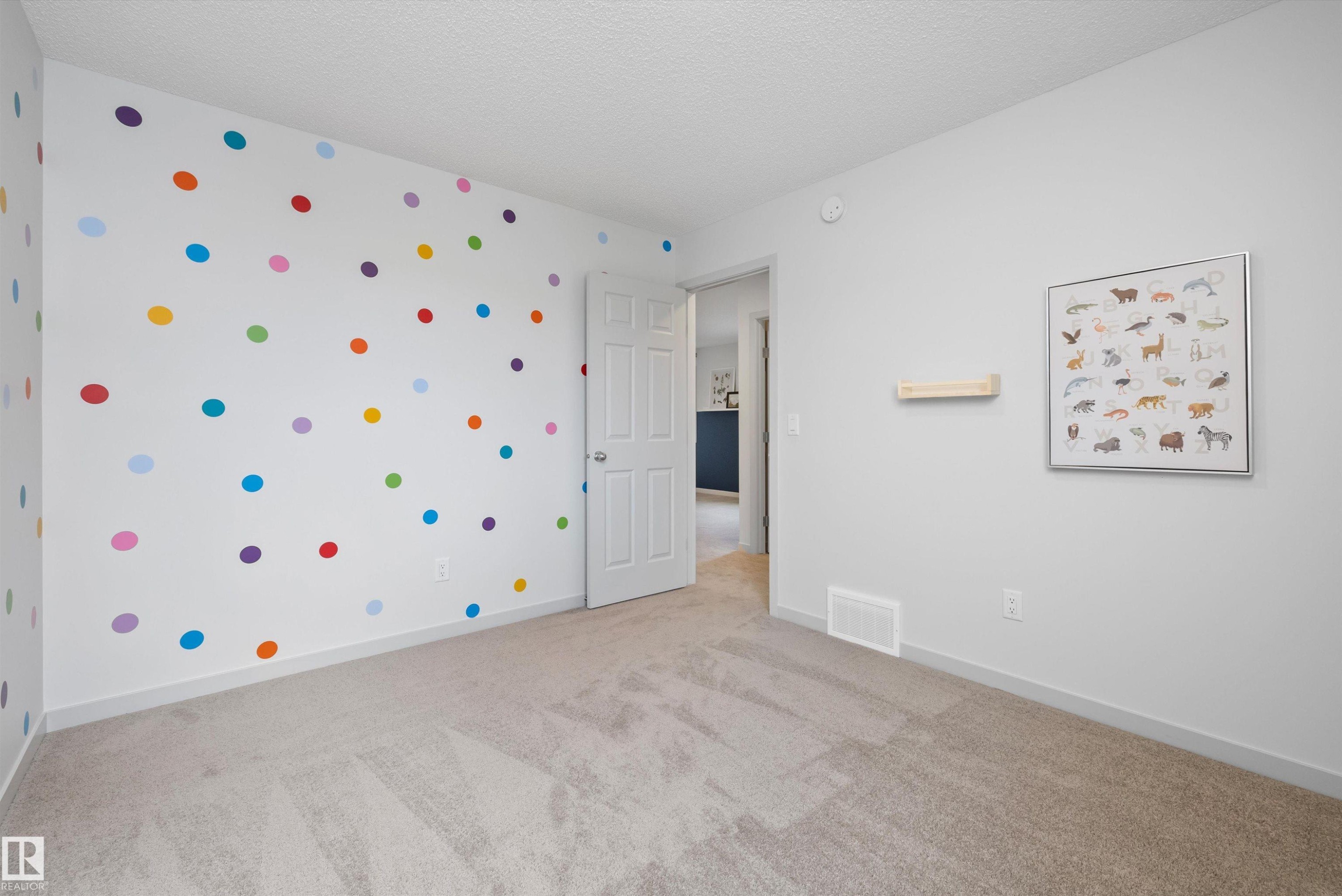 17431 7 Street, Edmonton, AB