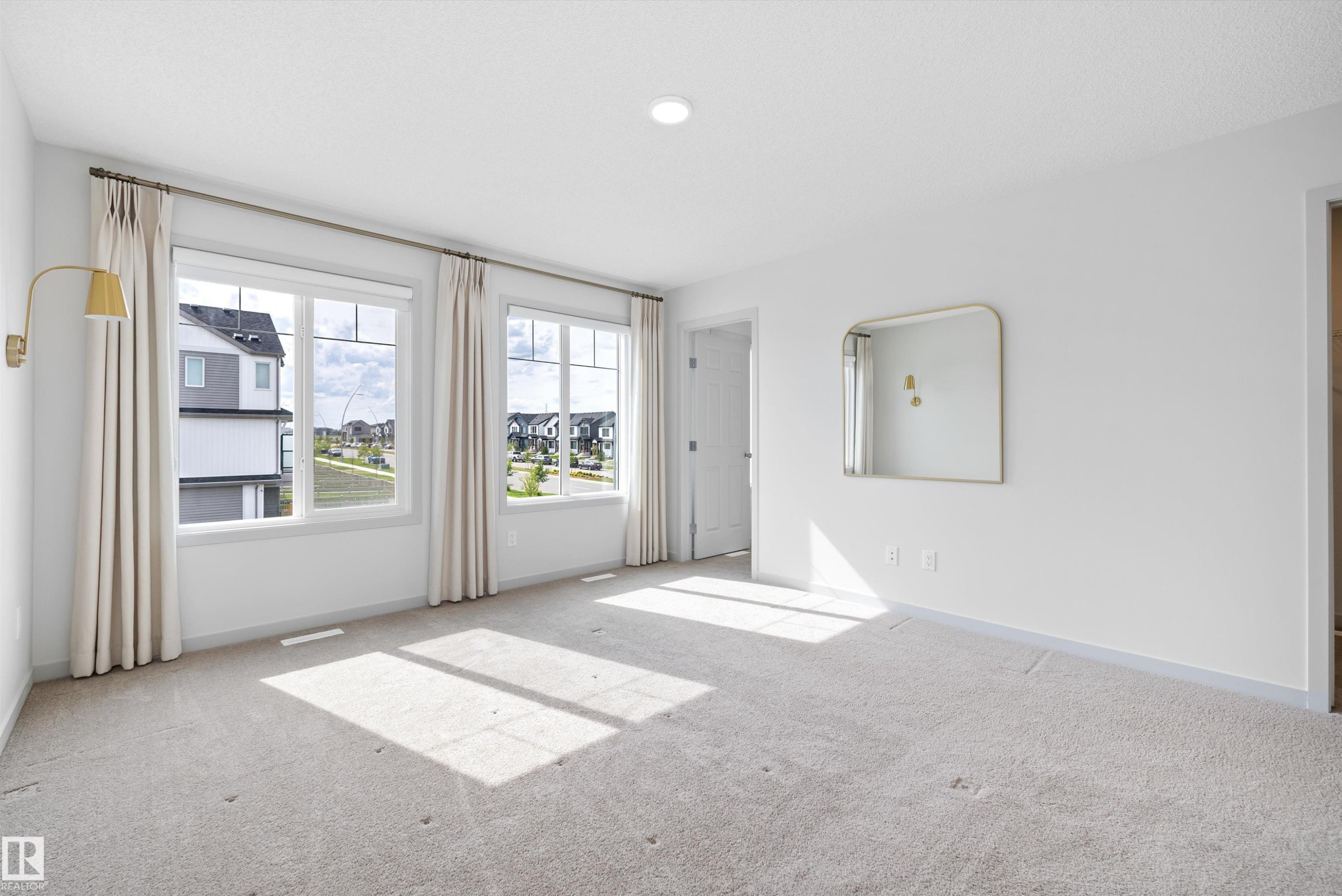 17431 7 Street, Edmonton, AB