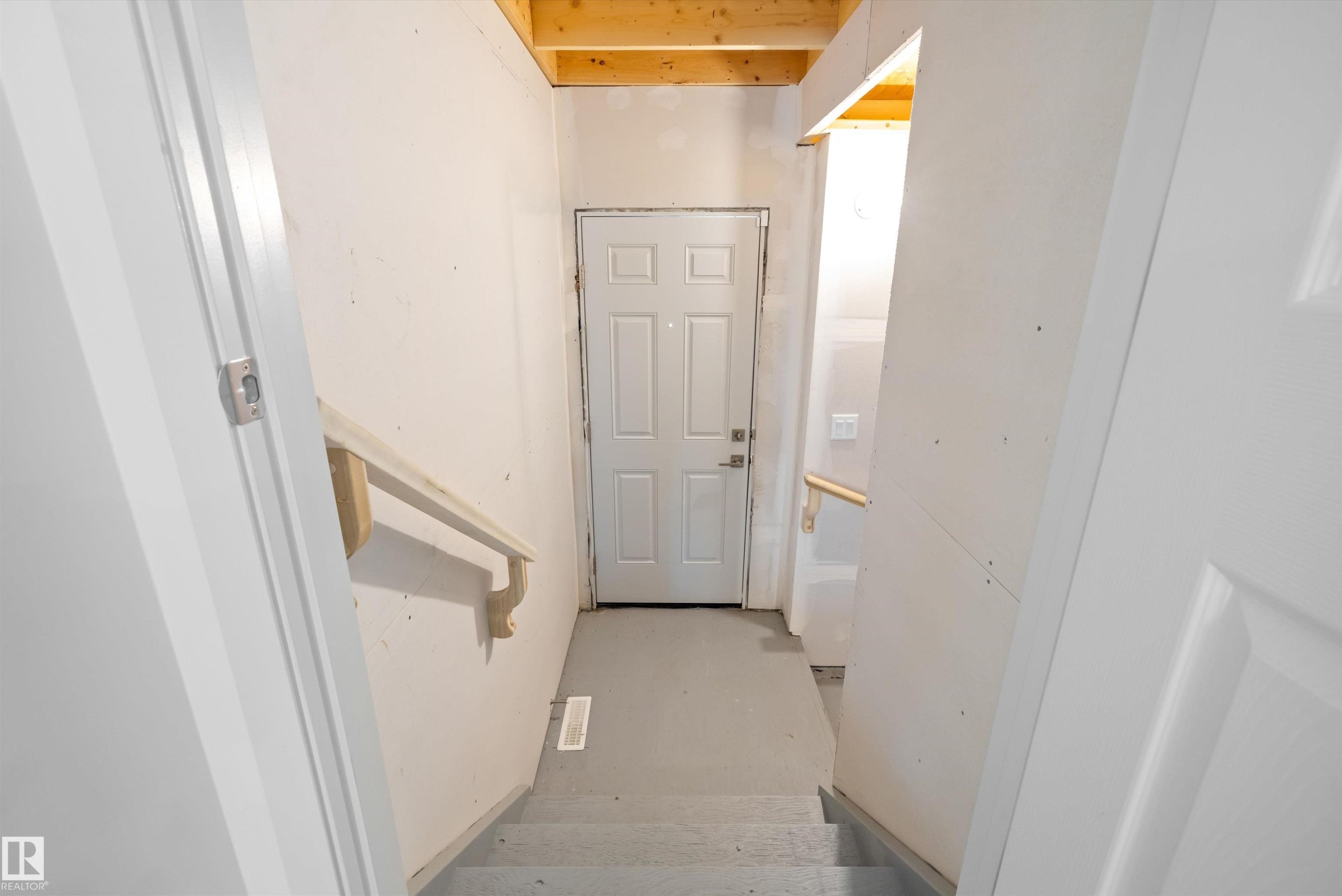 17431 7 Street, Edmonton, AB