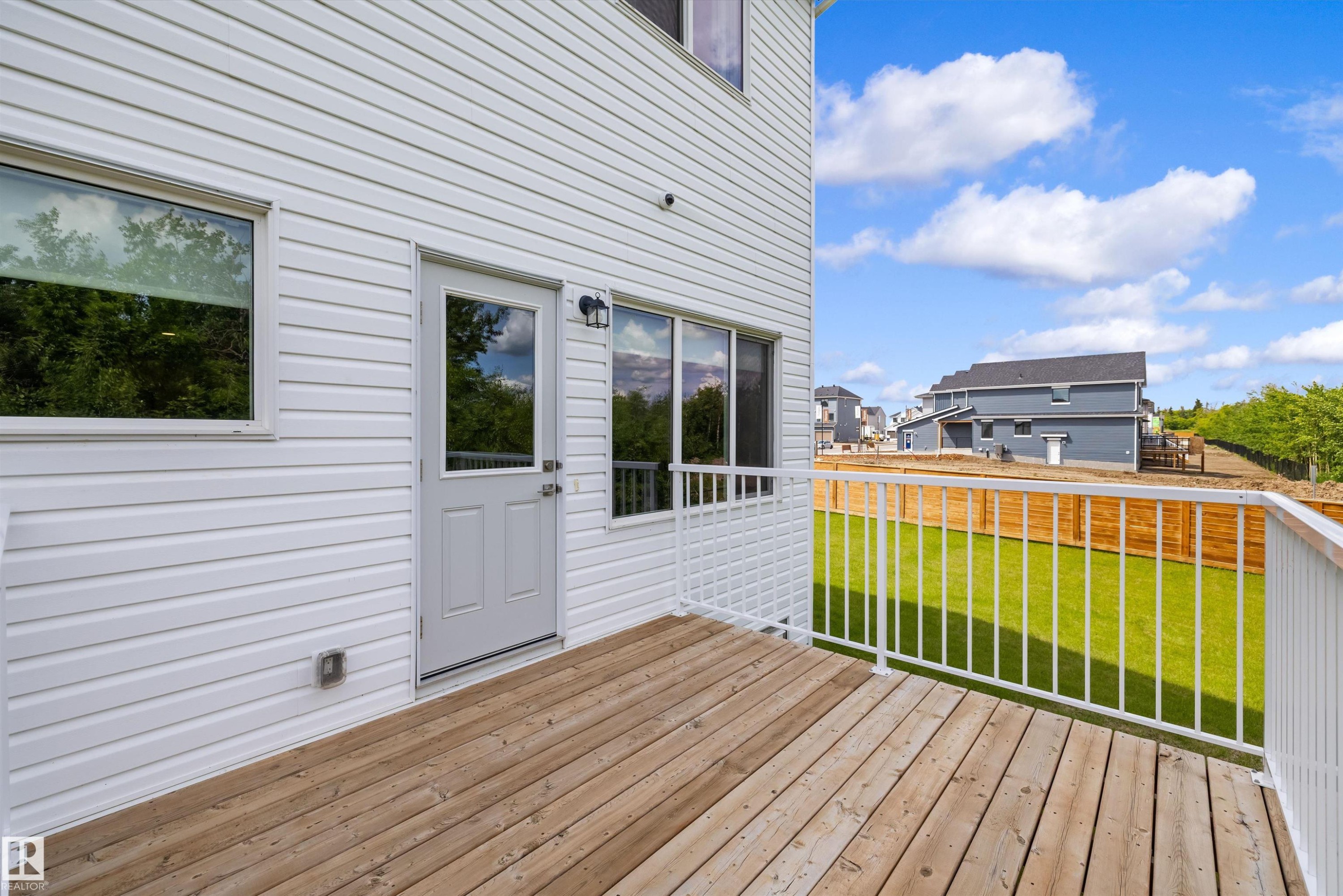 17431 7 Street, Edmonton, AB