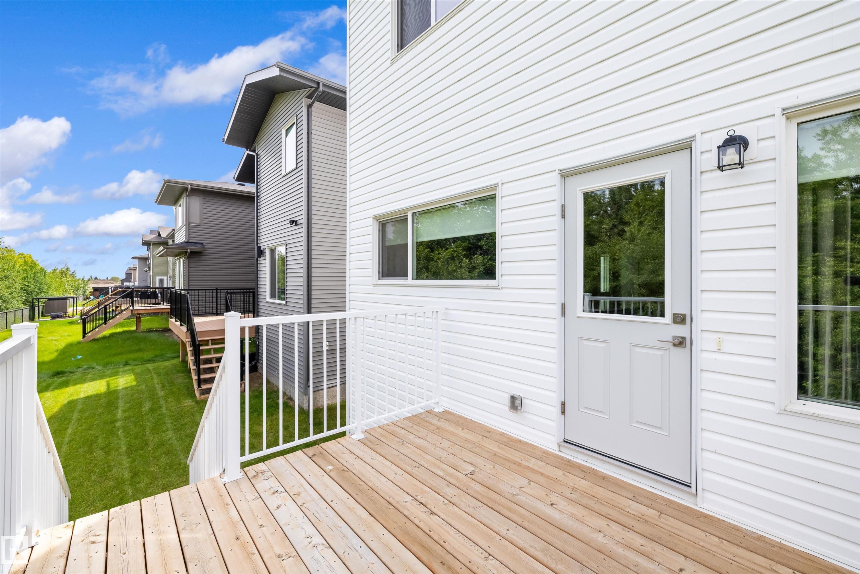 17431 7 Street, Edmonton, AB