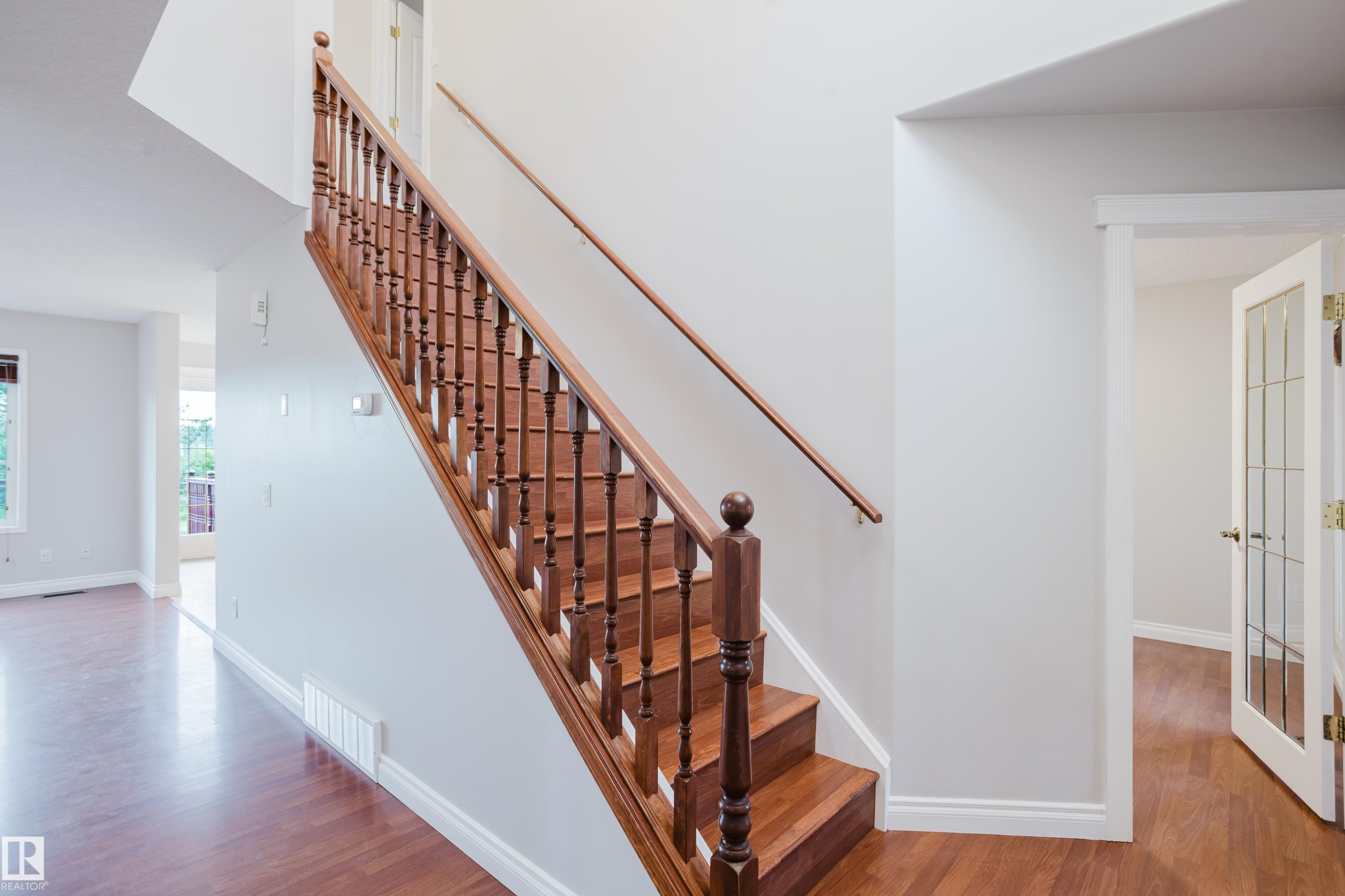 611 Hooke Court Nw, Edmonton, AB - Indoor Photo Showing Other Room