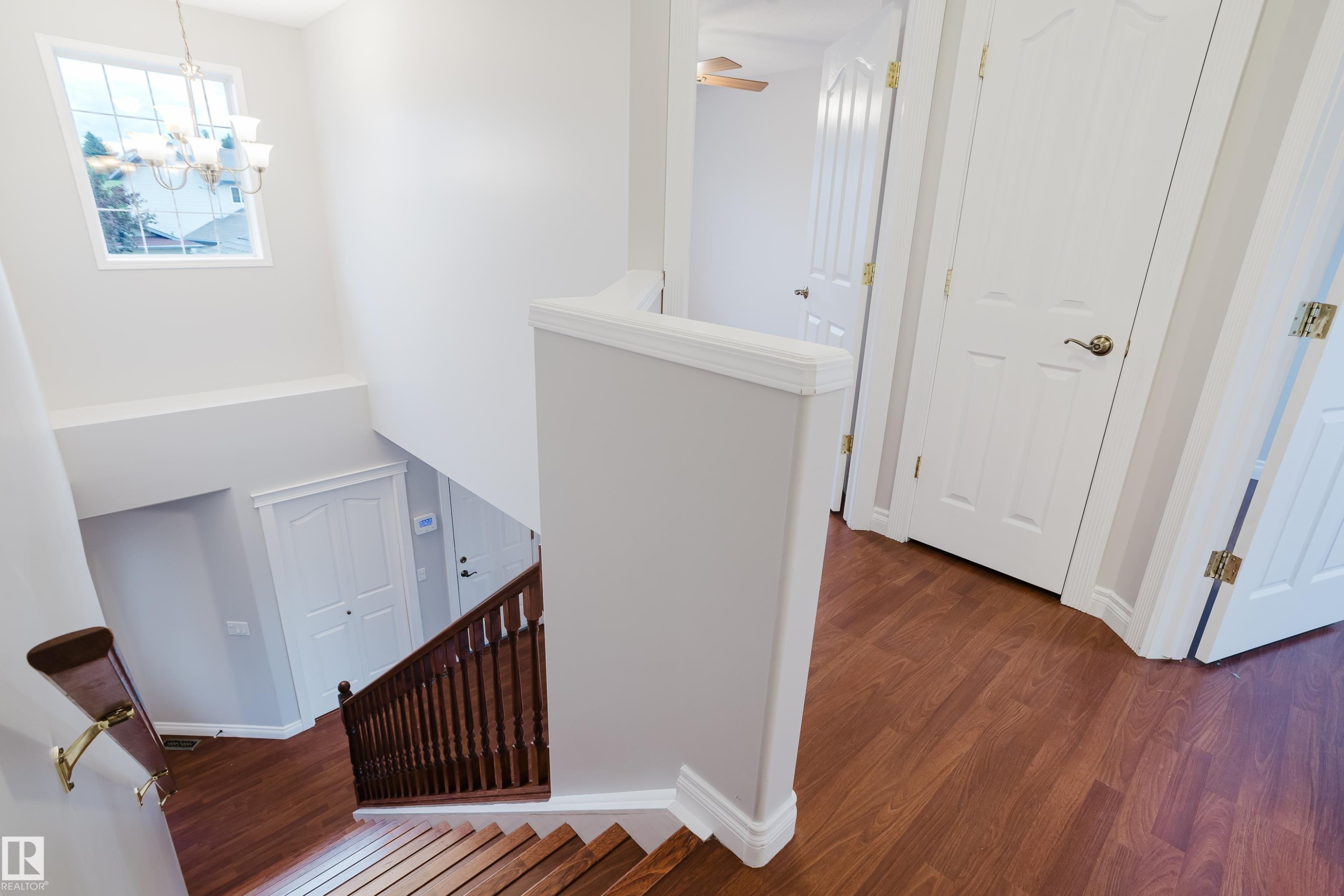 611 Hooke Court Nw, Edmonton, AB - Indoor Photo Showing Other Room
