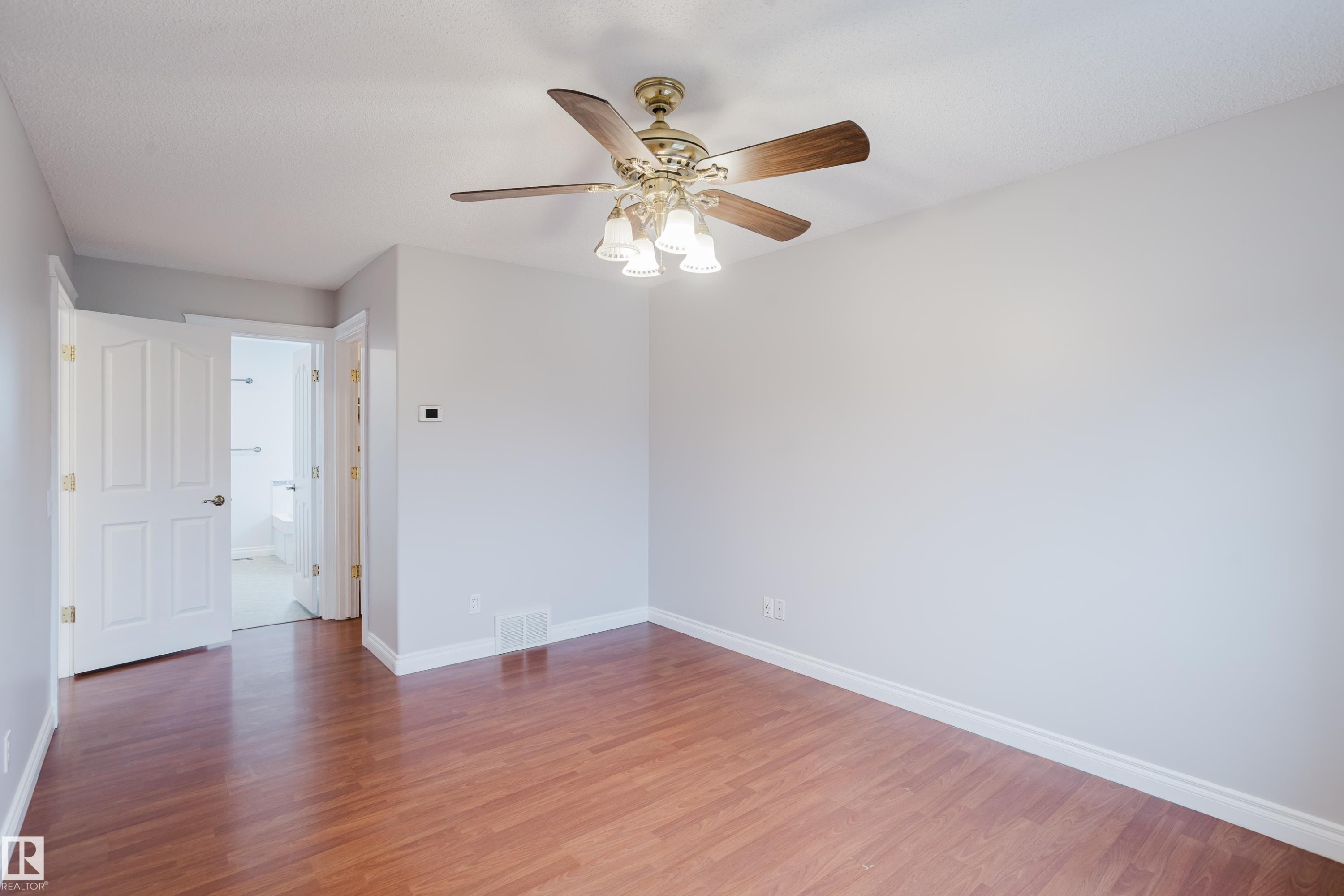 611 Hooke Court Nw, Edmonton, AB - Indoor Photo Showing Other Room