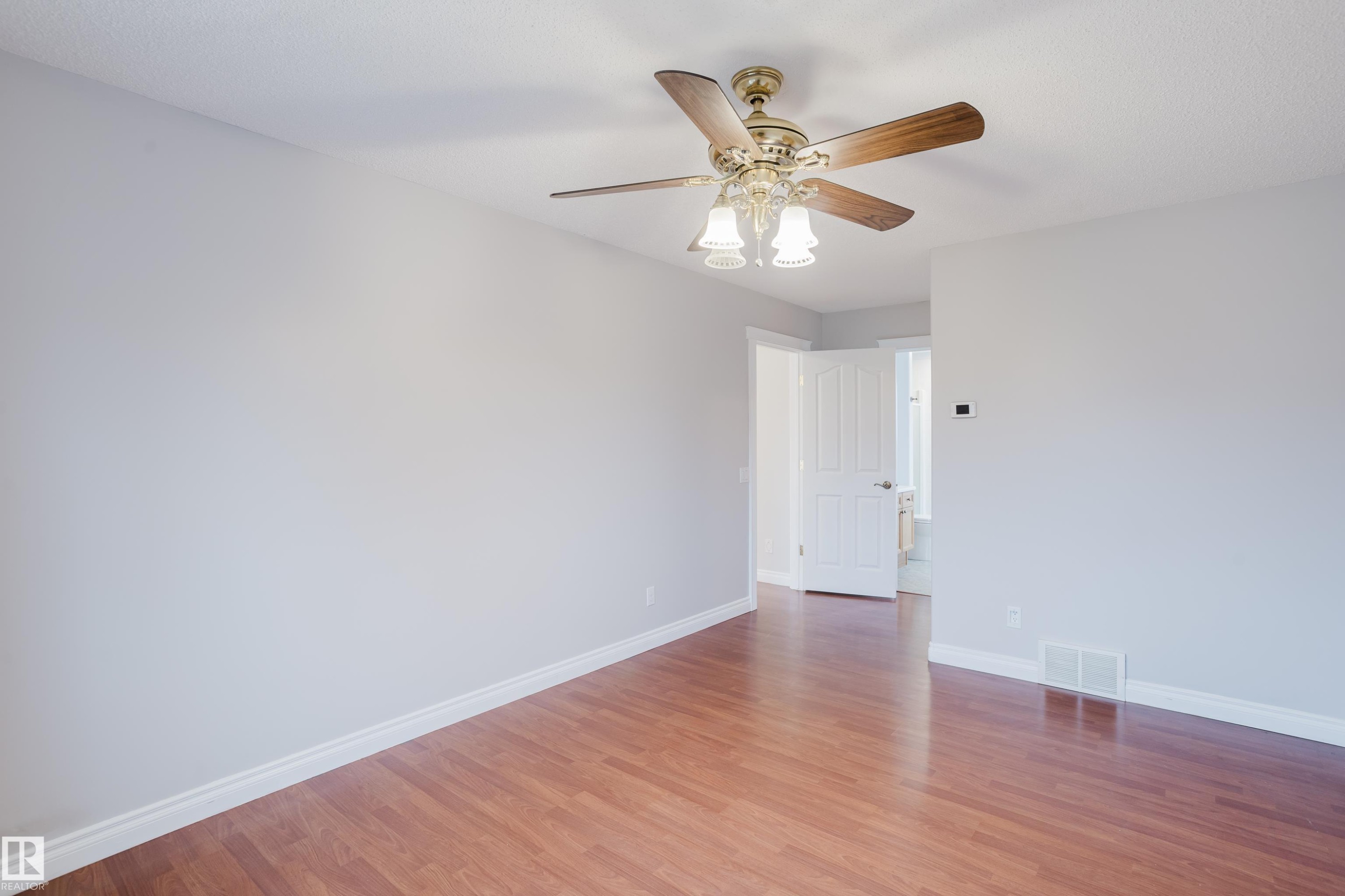 611 Hooke Court Nw, Edmonton, AB - Indoor Photo Showing Other Room