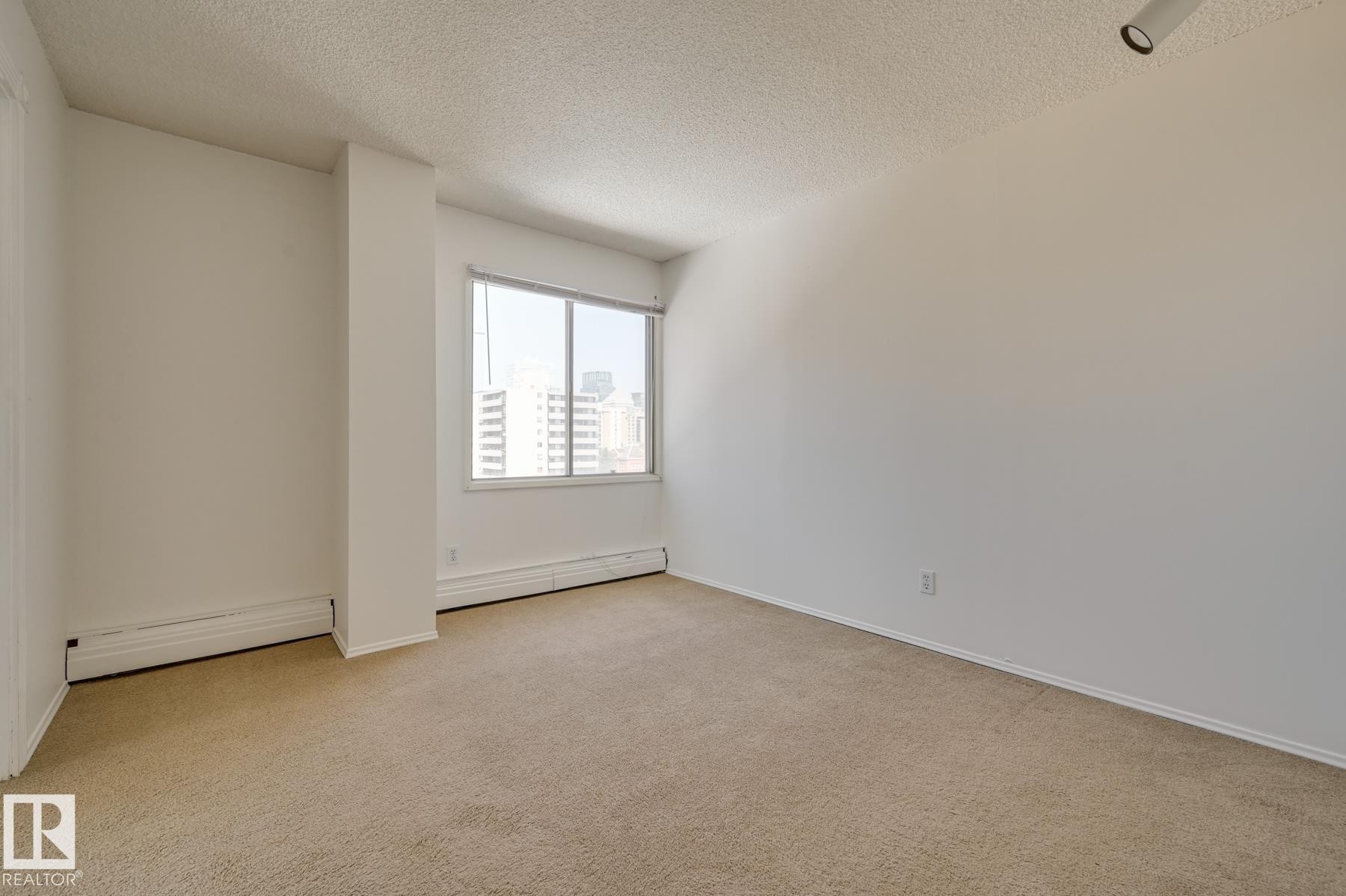 #1502 9725 106 St Nw, Edmonton, AB - Indoor Photo Showing Other Room