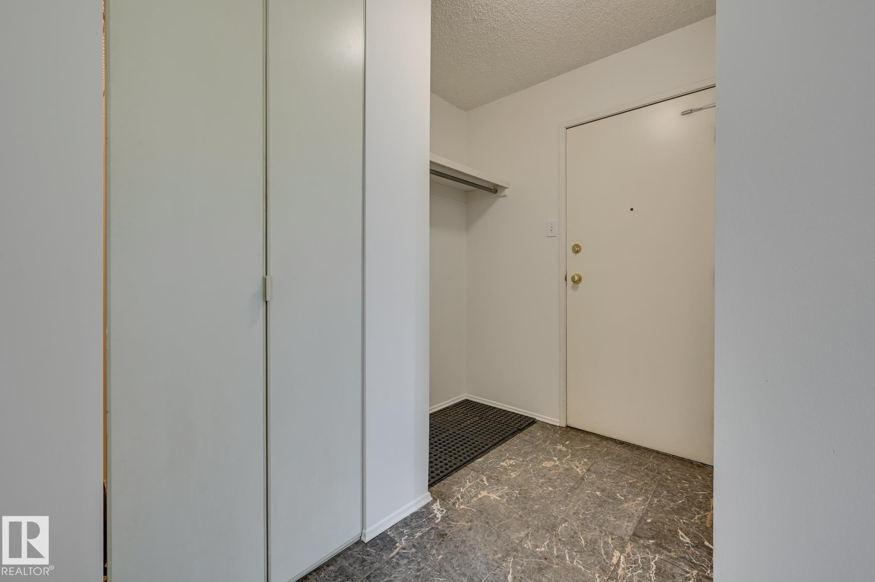 #1502 9725 106 St Nw, Edmonton, AB - Indoor Photo Showing Other Room