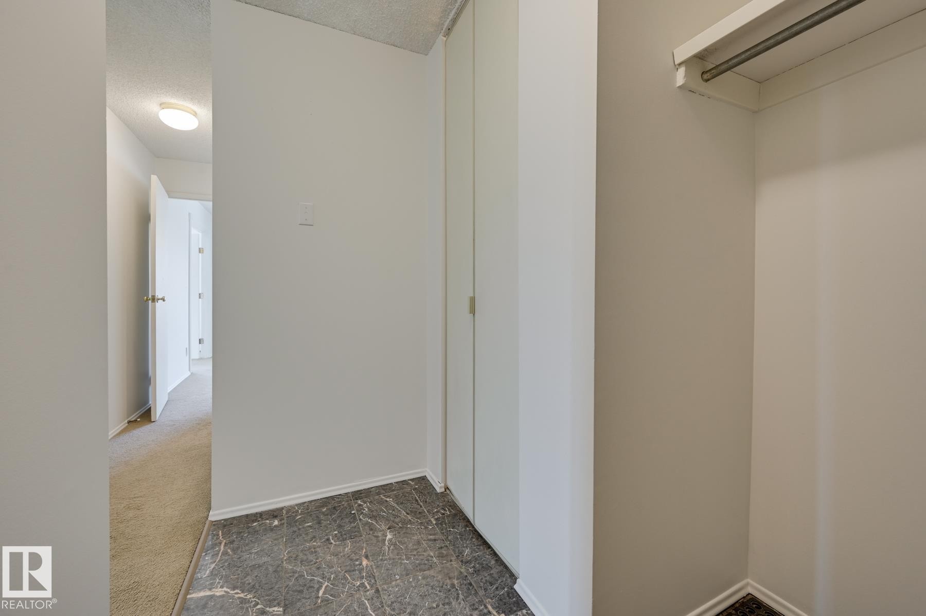 #1502 9725 106 St Nw, Edmonton, AB - Indoor
