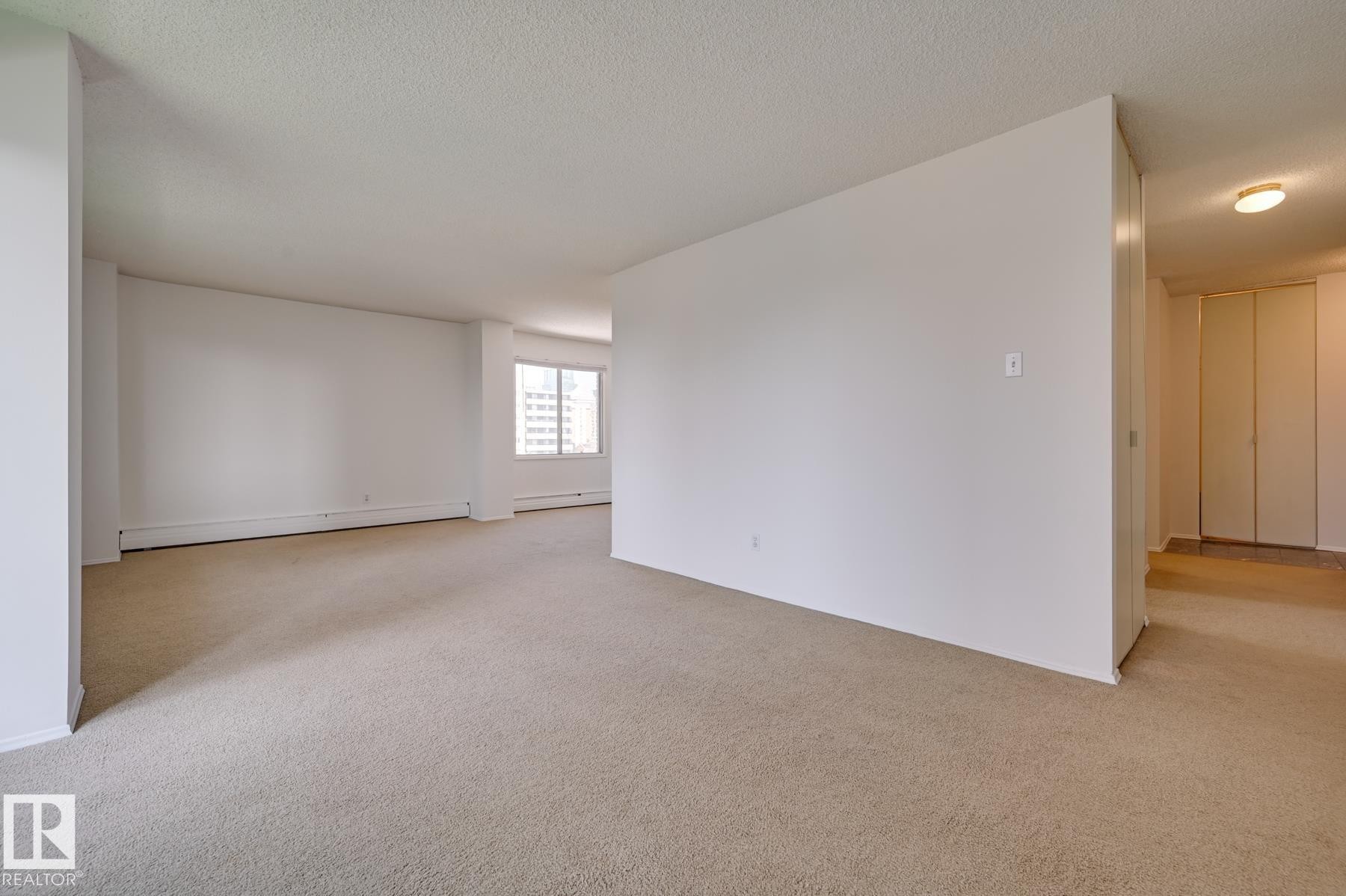 #1502 9725 106 St Nw, Edmonton, AB - Indoor Photo Showing Other Room
