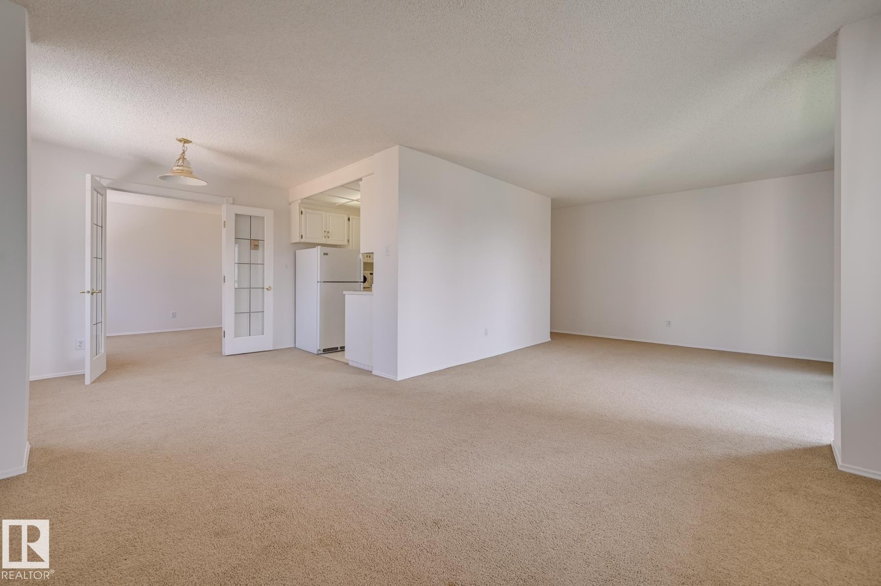 #1502 9725 106 St Nw, Edmonton, AB - Indoor Photo Showing Other Room
