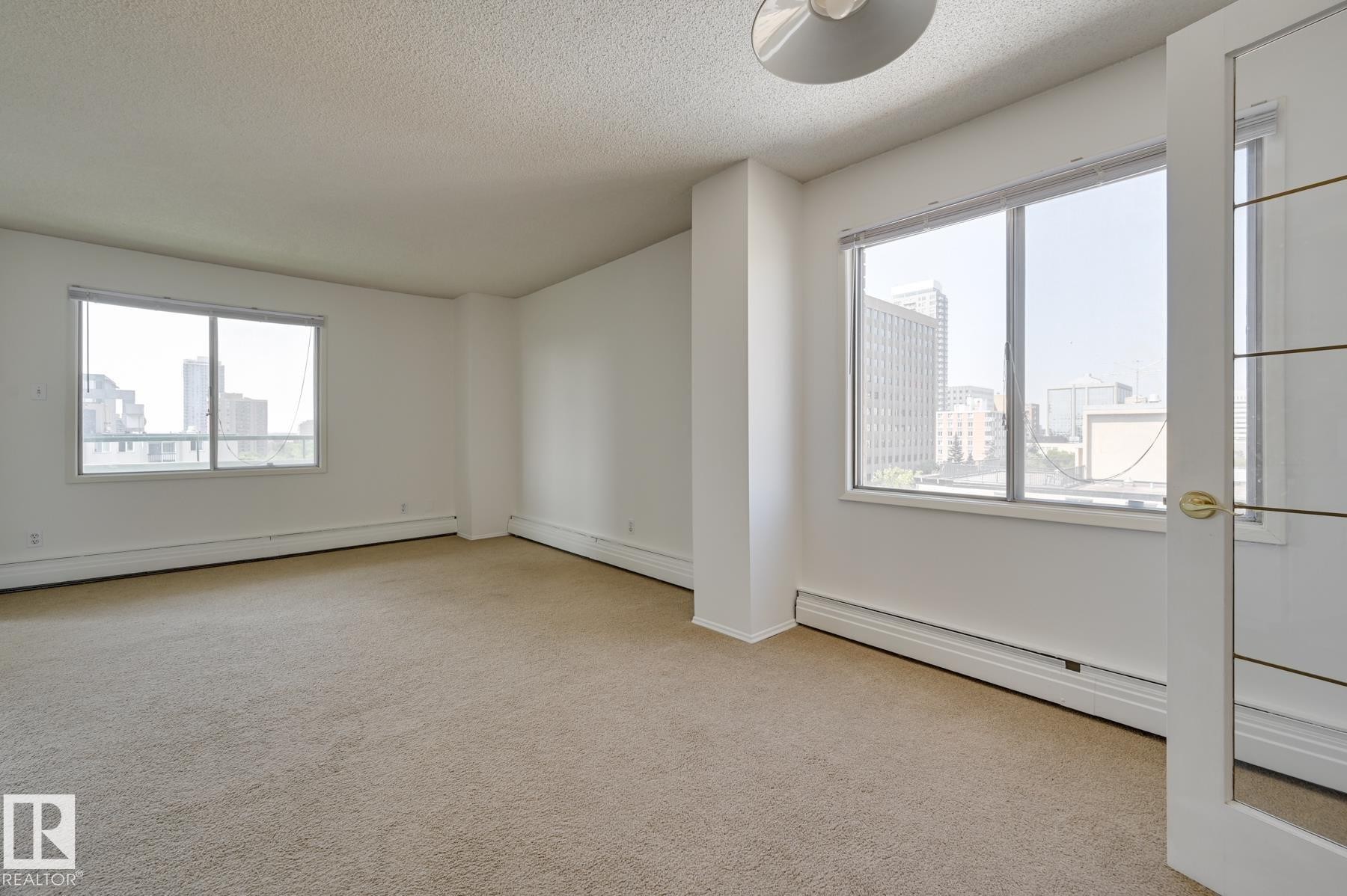 #1502 9725 106 St Nw, Edmonton, AB - Indoor Photo Showing Other Room