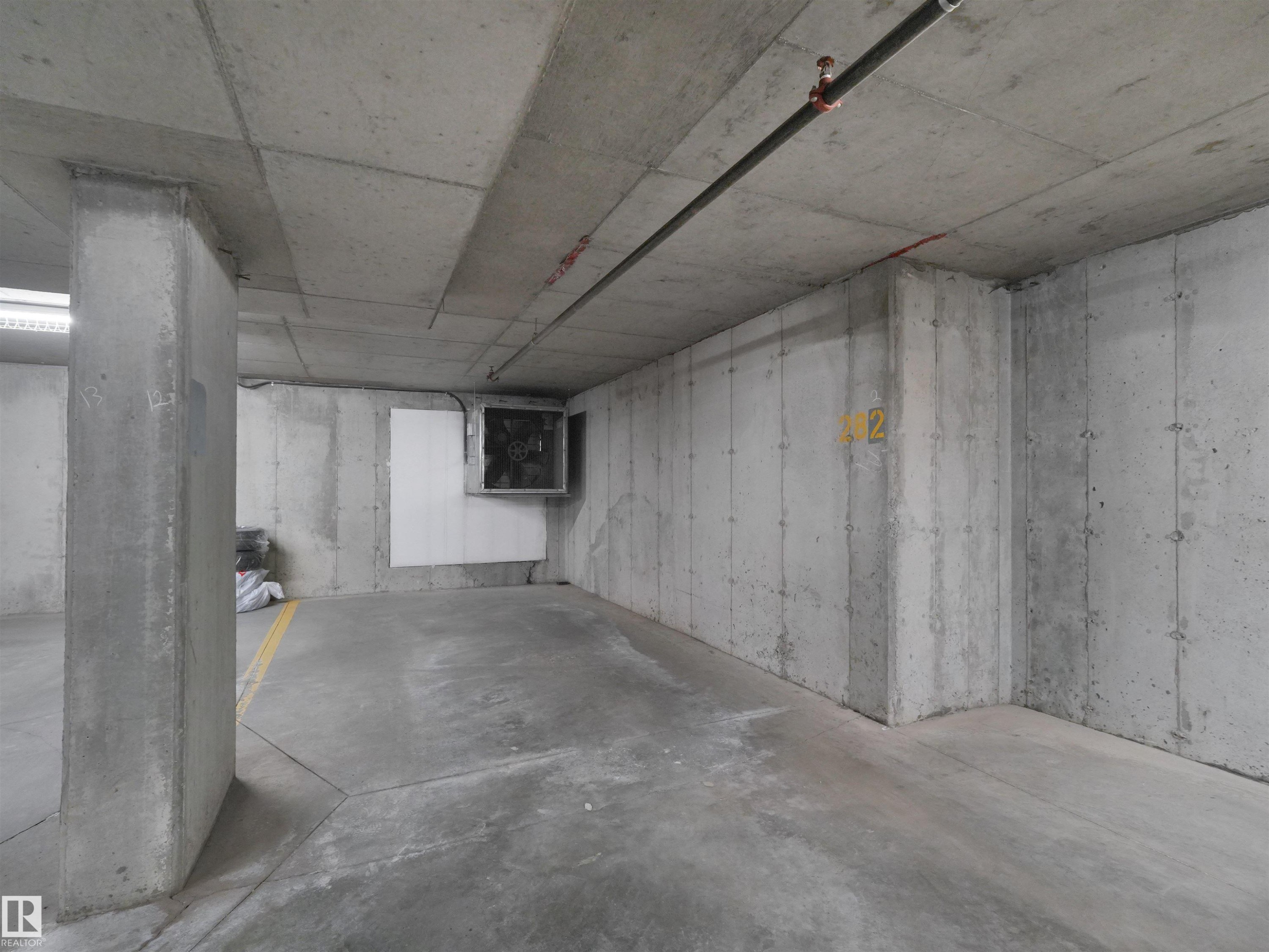 #211 3207 James Mowatt Trail Sw, Edmonton, AB - Indoor